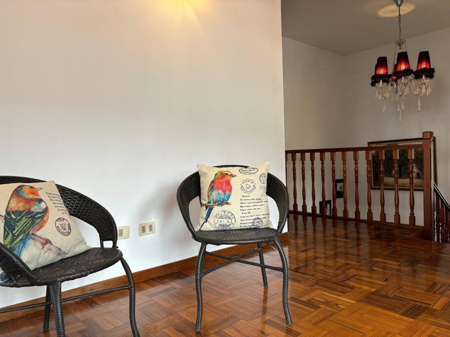 Centro ciudad ,plaza avaroa , Duplex departamento