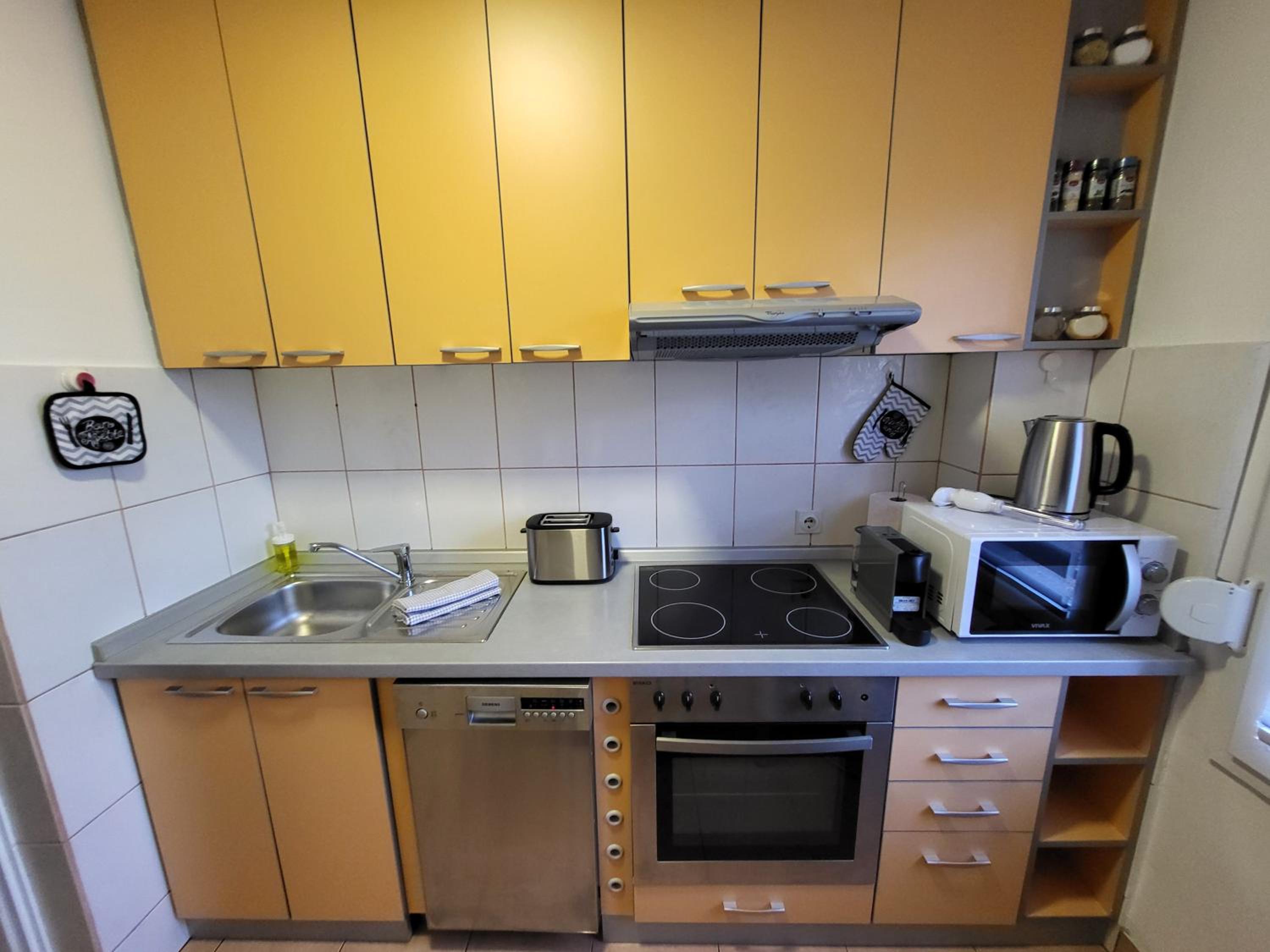 Breeze Apartment