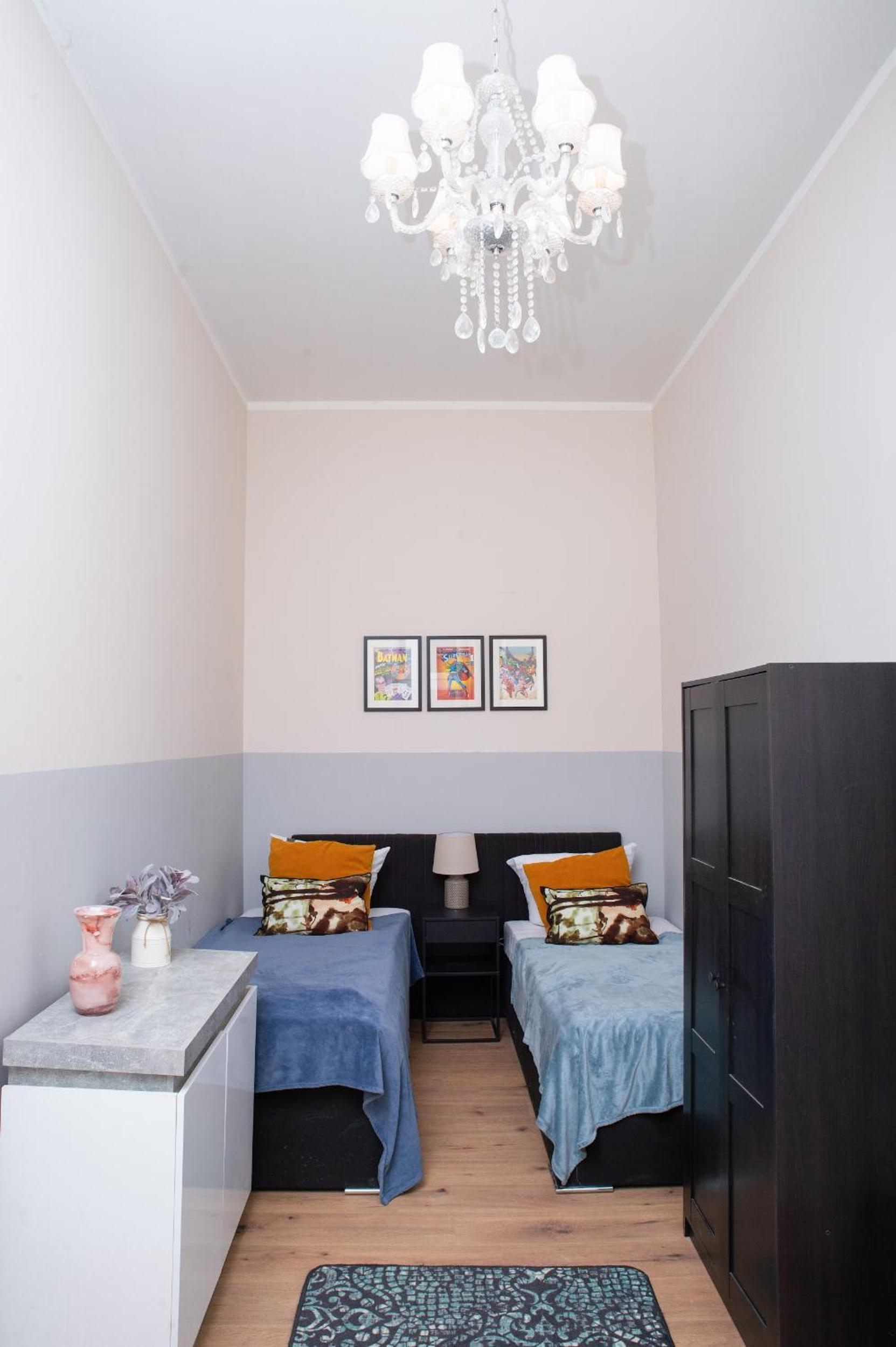 BIG CENTRAL CITY APARTMENT