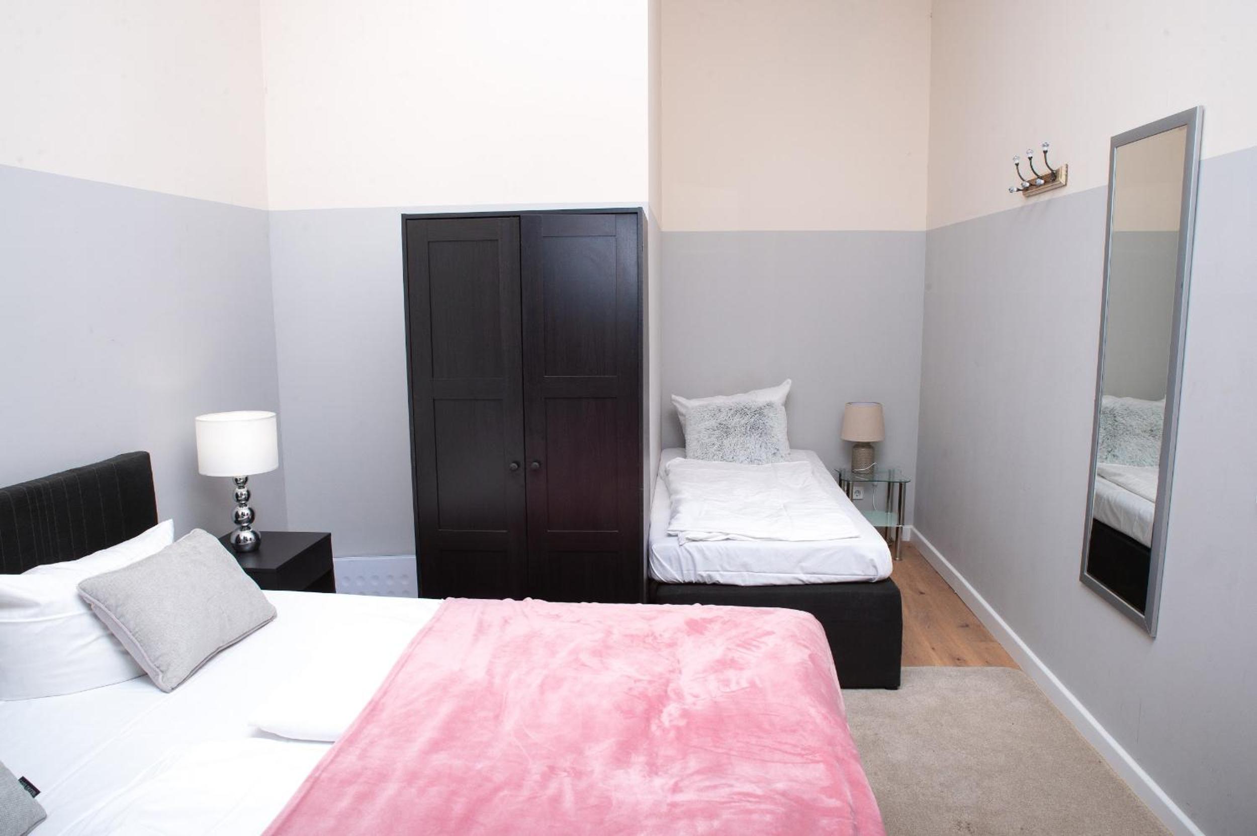BIG CENTRAL CITY APARTMENT