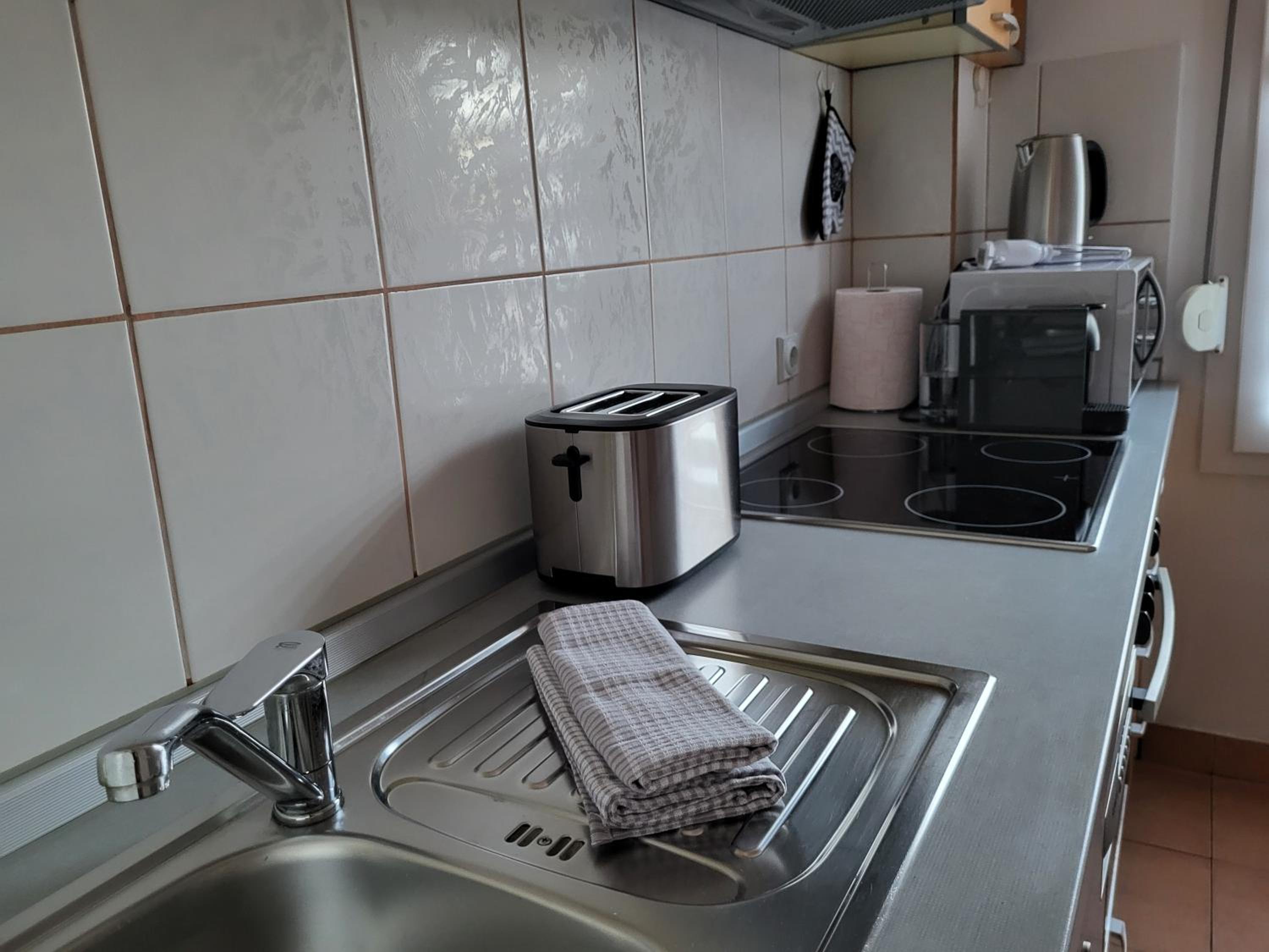 Breeze Apartment