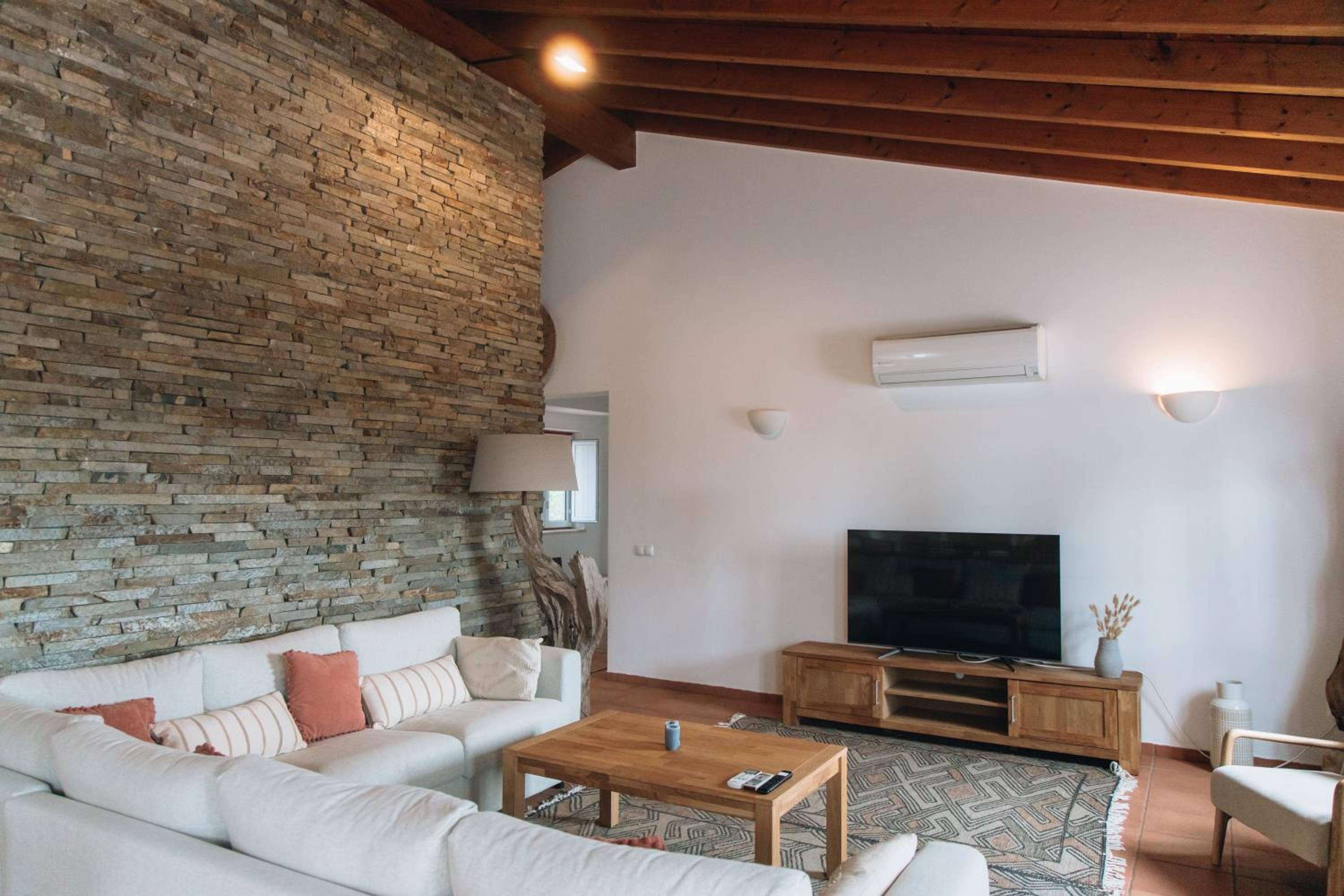 Casa Nook Arrifana view 3