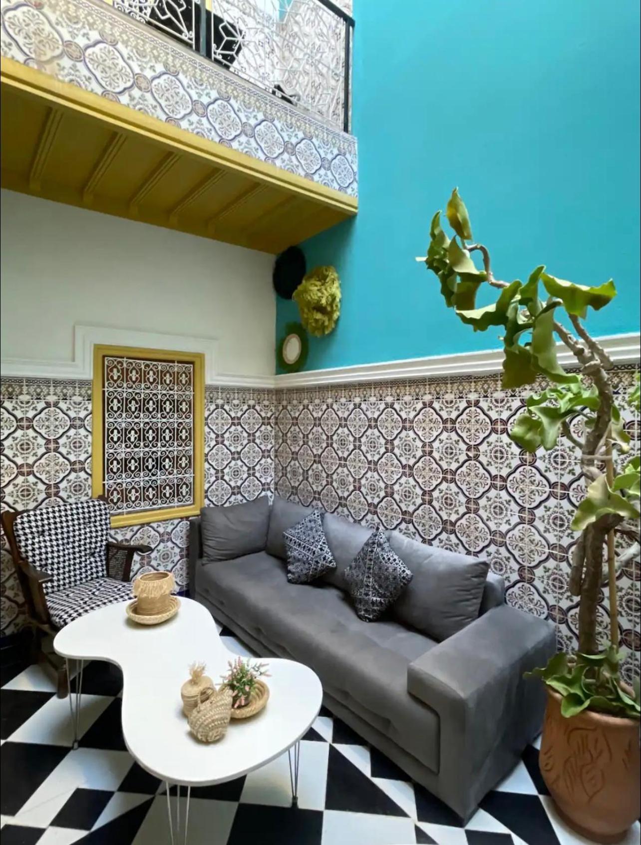 lounge