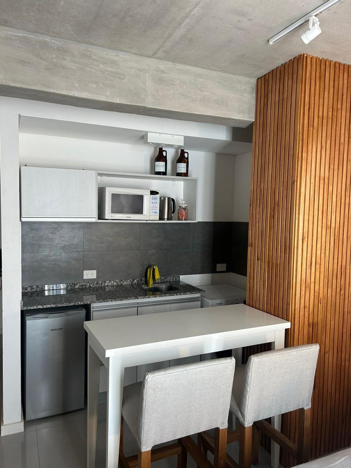 Palermo Millennial Grey Studio