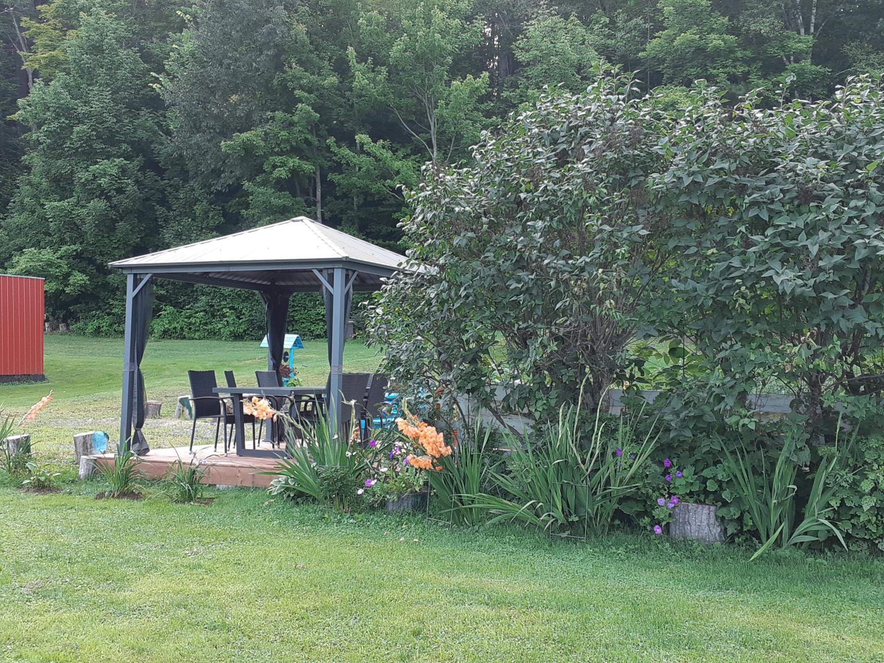 Big Axe Bed & Breakfast