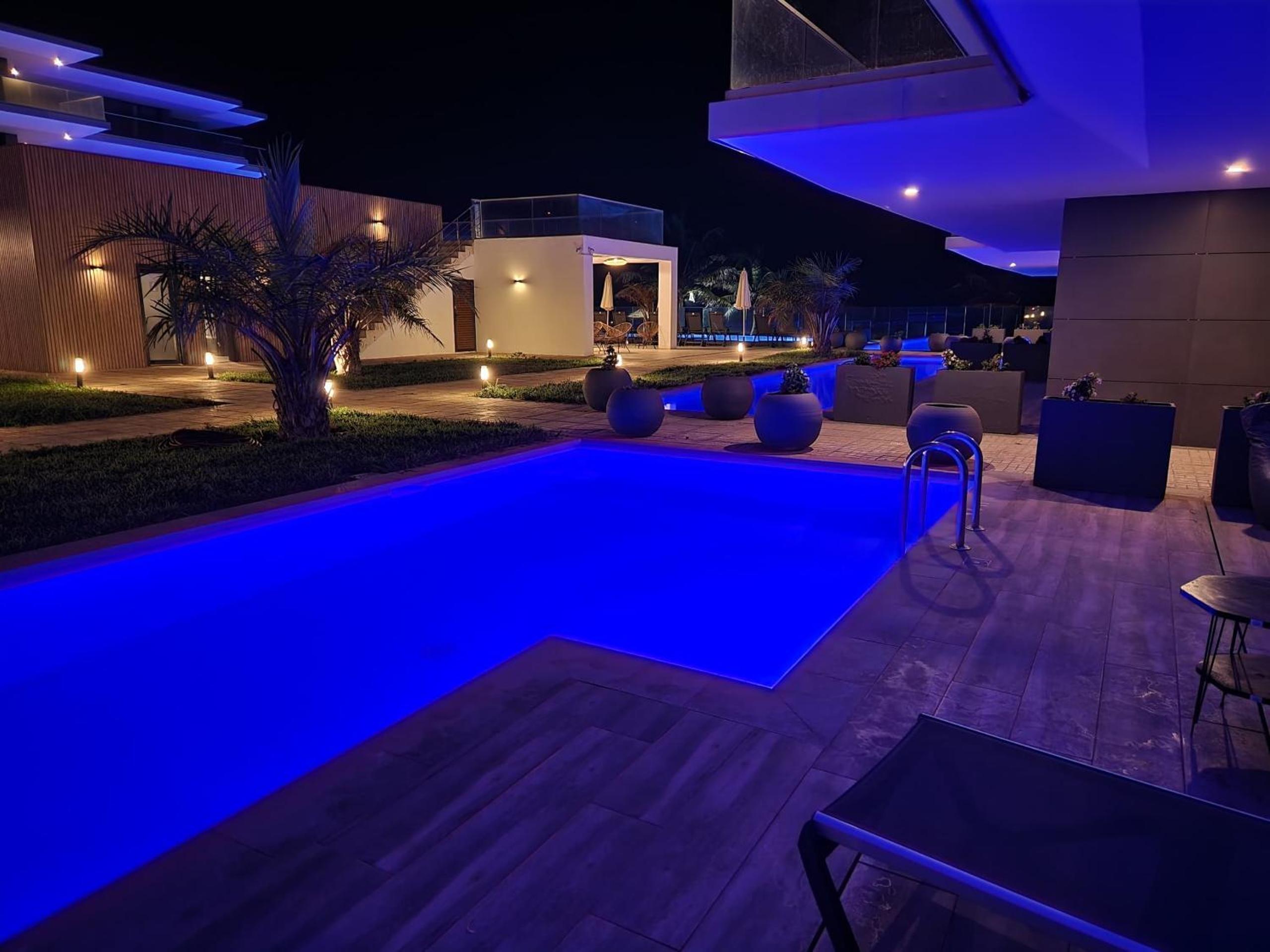 Costa Vista- Standard bedroom flat#501 with private pool- kololi sands view 3