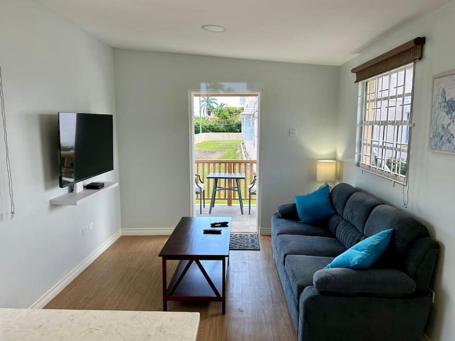 Island Life Apartment
