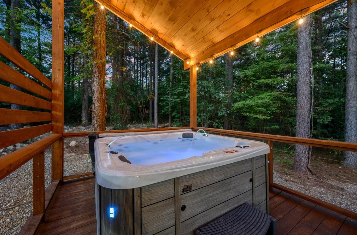 Two Knights Luxury Cabin view 4