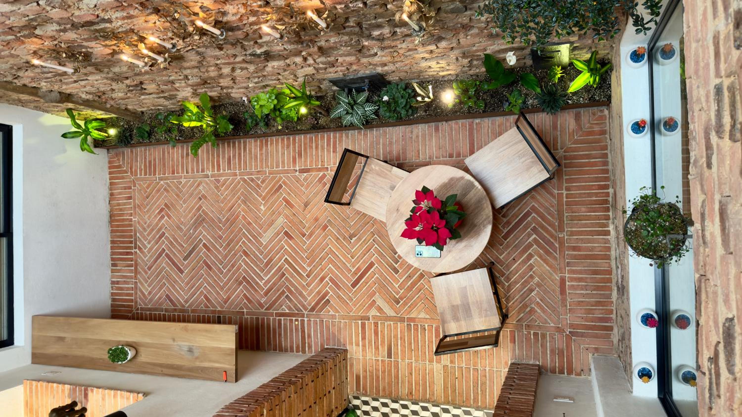 Las Aguas Inn