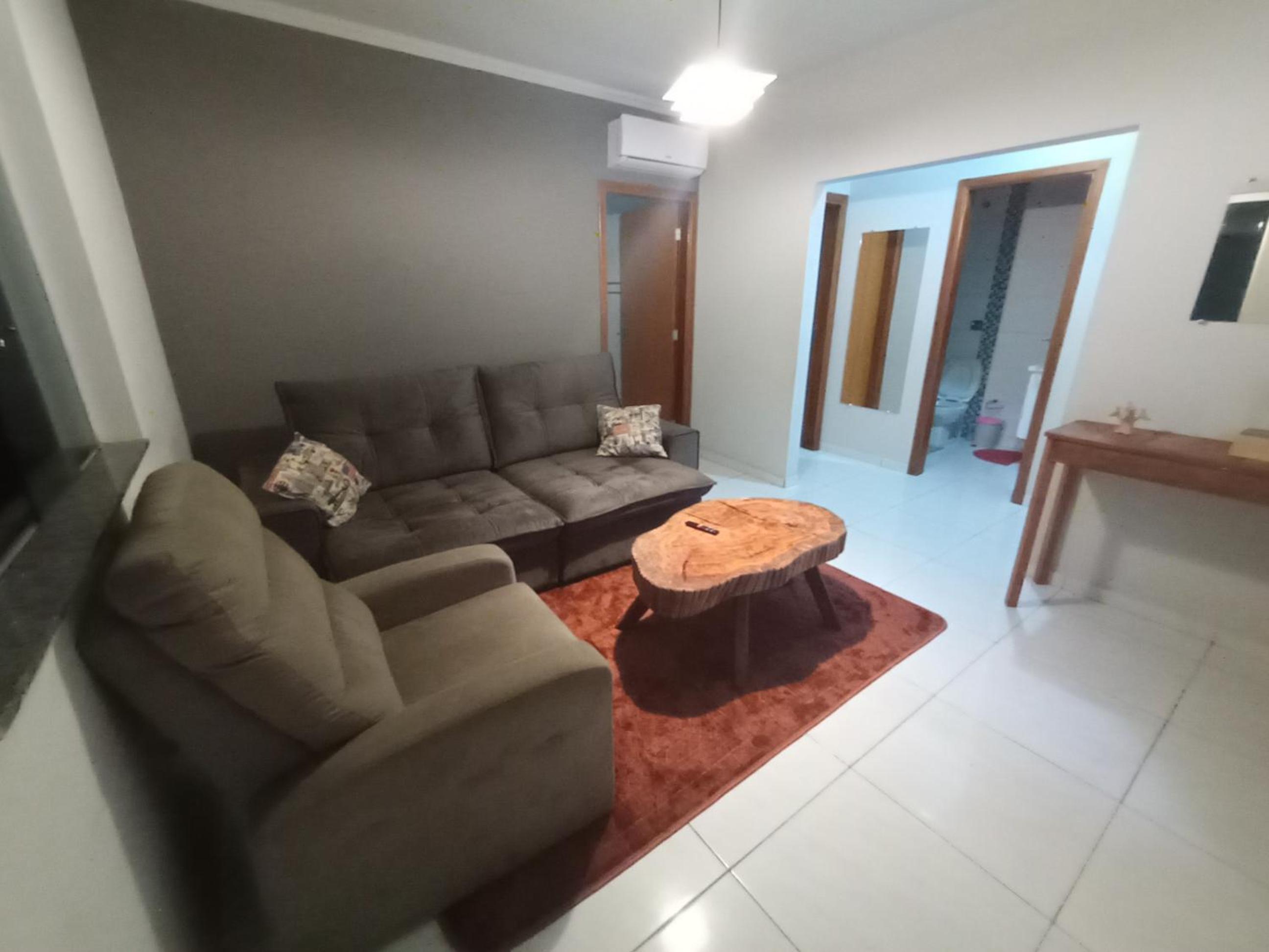venha pra Itararé sp e Sengés pr se hóspede aqui,casa com duas suites e duas garagens