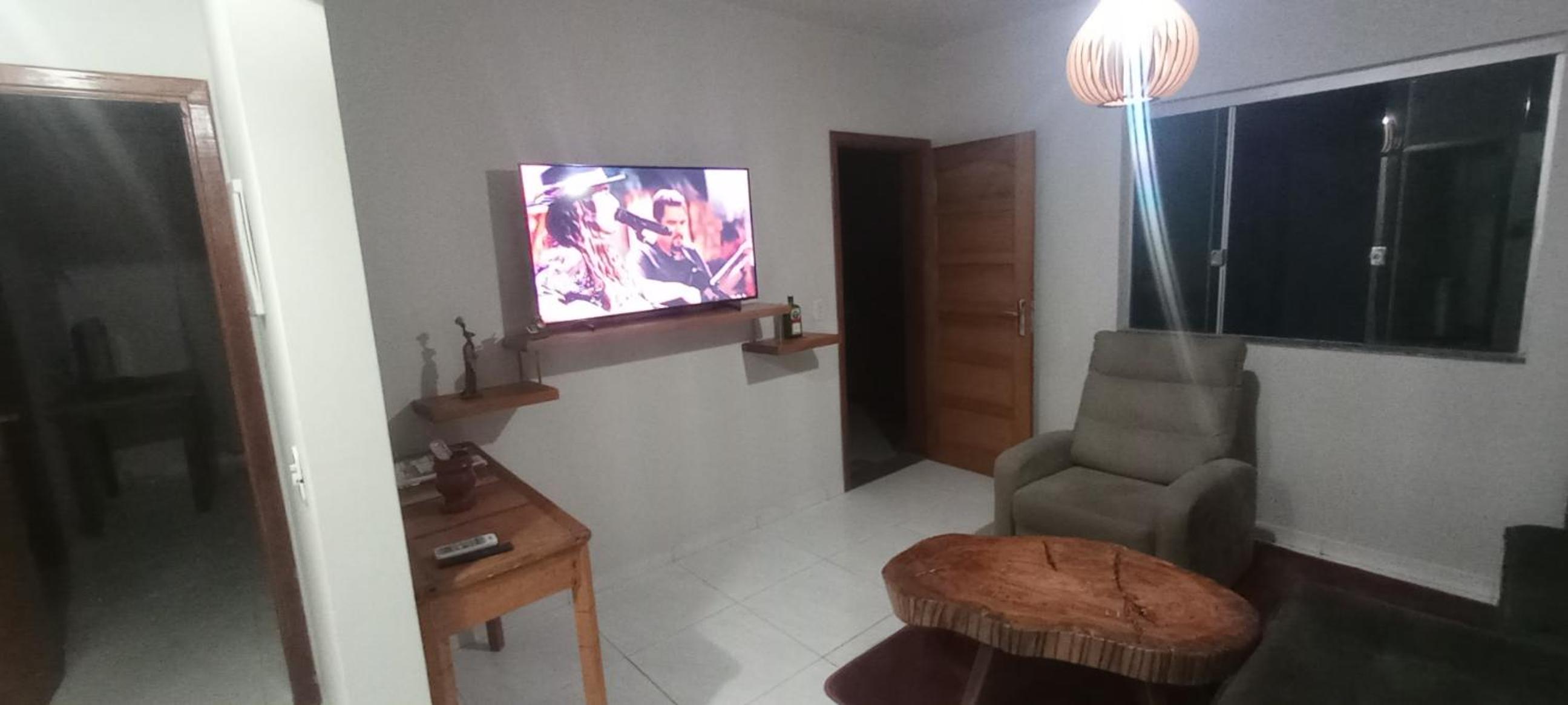 venha pra Itararé sp e Sengés pr se hóspede aqui,casa com duas suites e duas garagens