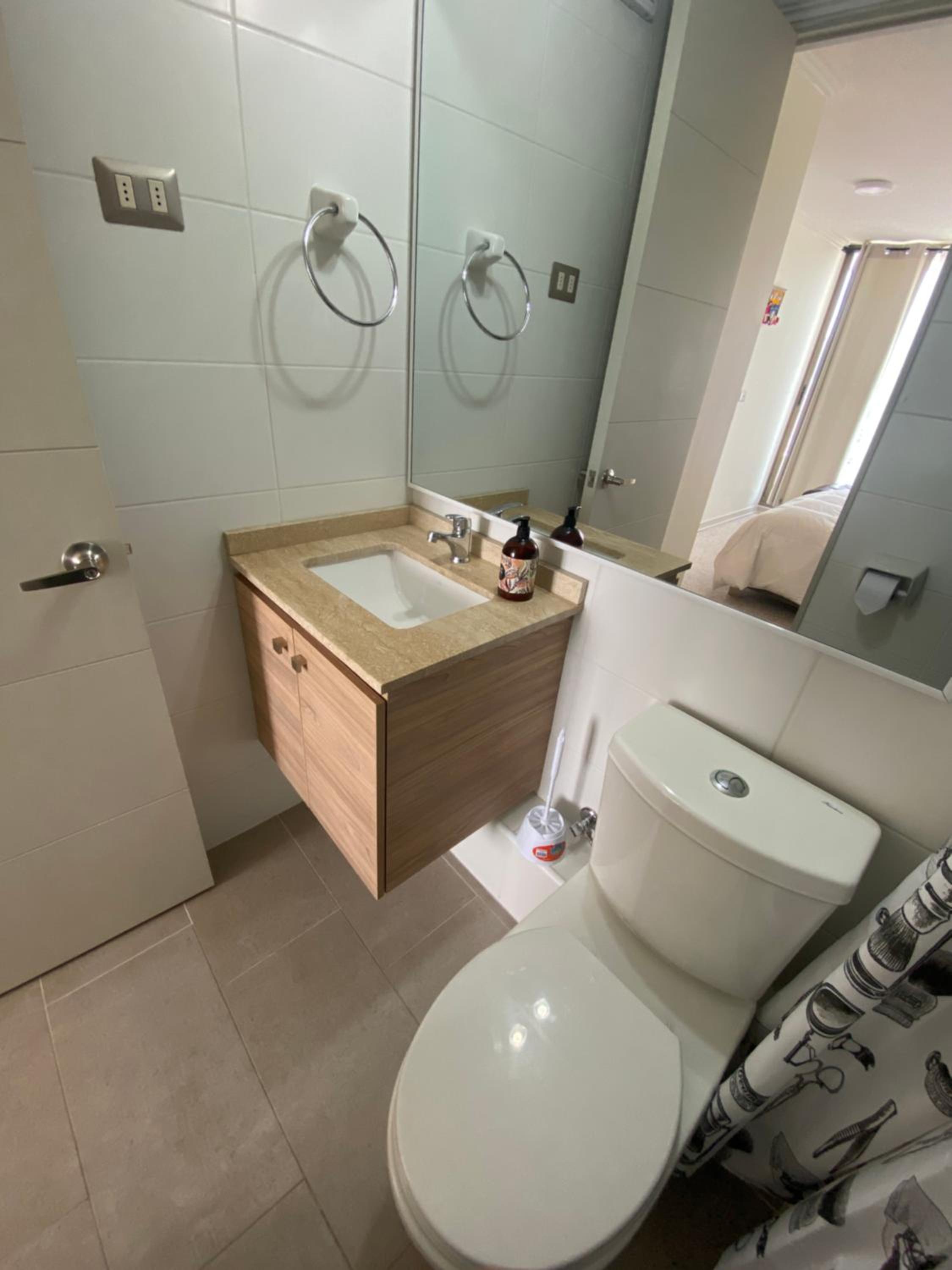 Hermoso Departamento con excelente vista, a pasos de la Quinta Vergara, cercano a Reloj de Flores y Playa Caleta Abarca