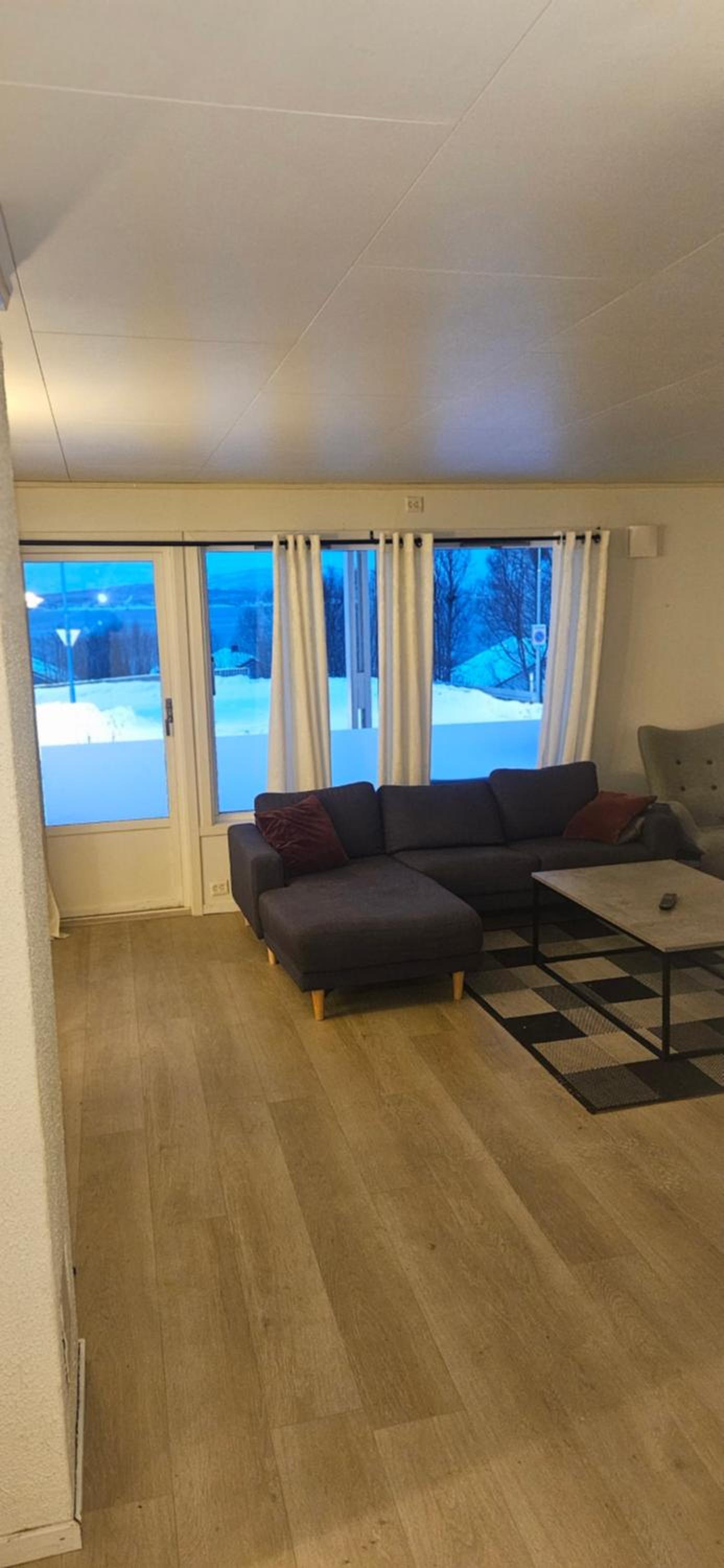 Lovly 3 Bedroom apartment with the view of aurora view 4
