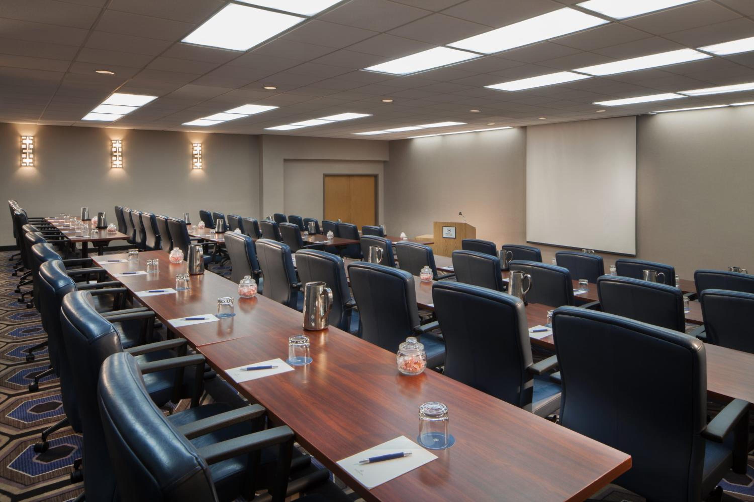 Sheraton Bucks County Langhorne - Property Image 1