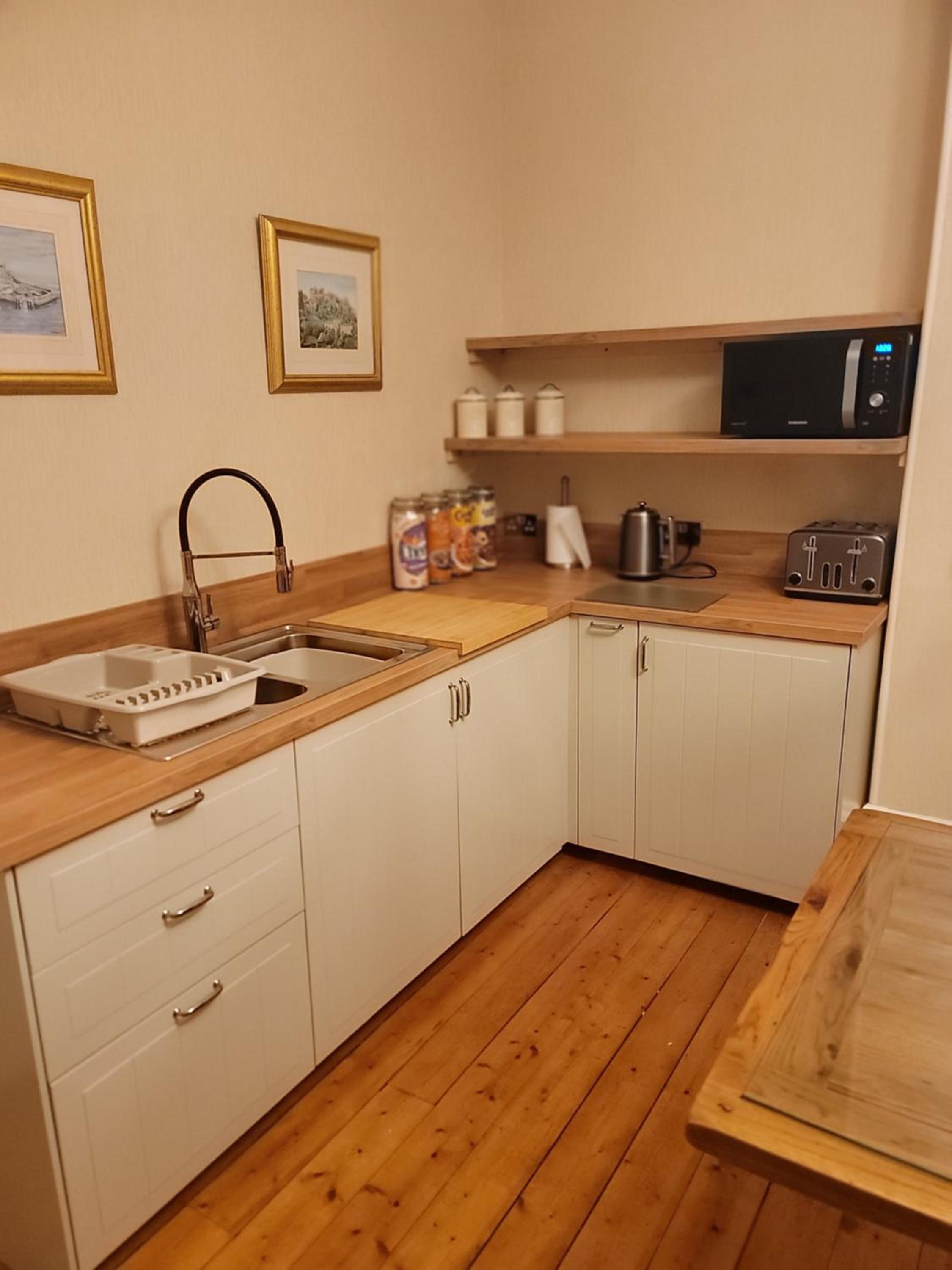 3 Bedroom villa attached to Host home free parking view 4