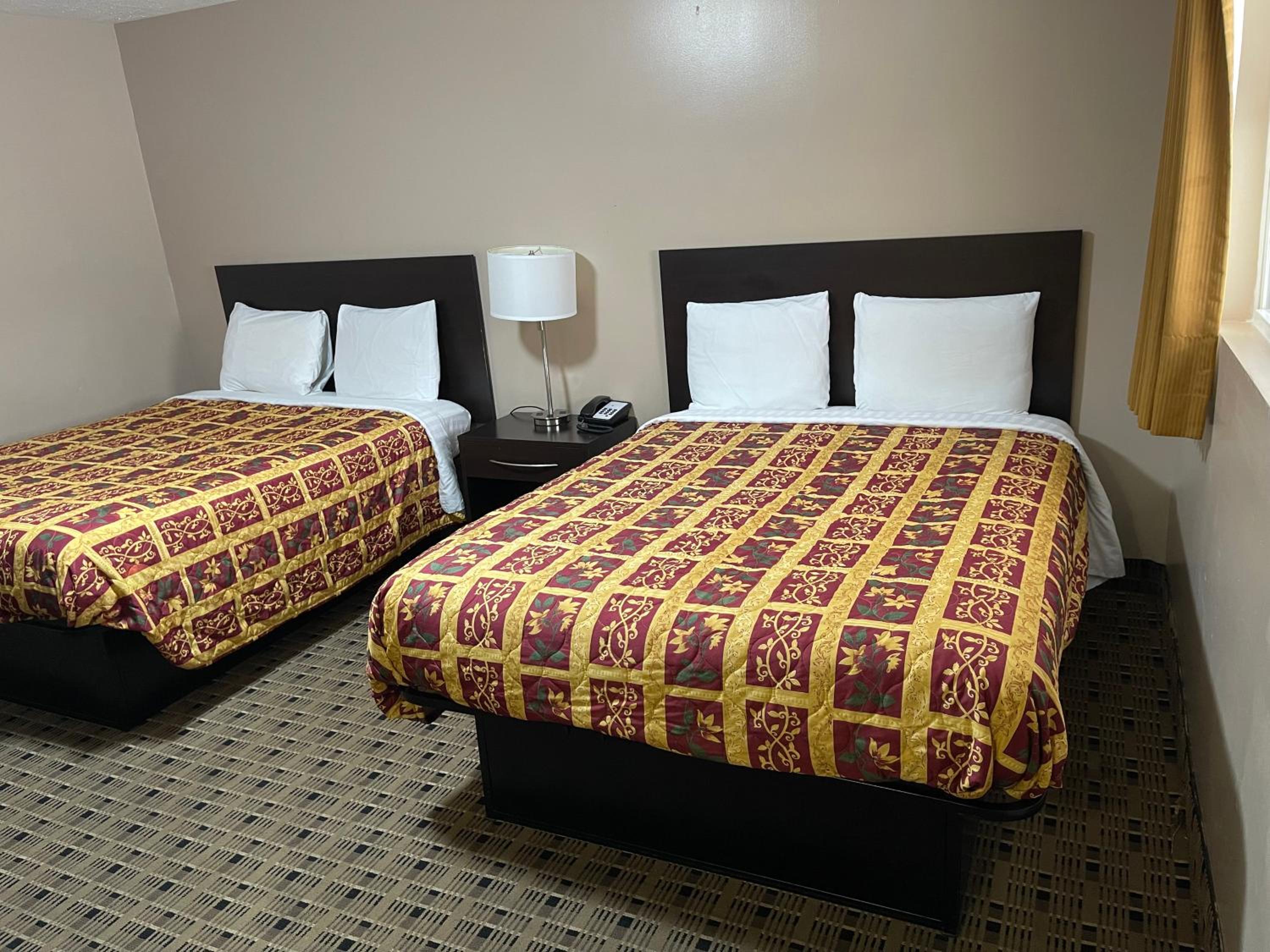 Economy Inn & Suites