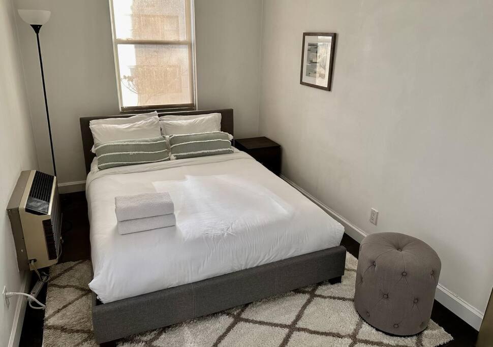 Private Townhome near UN