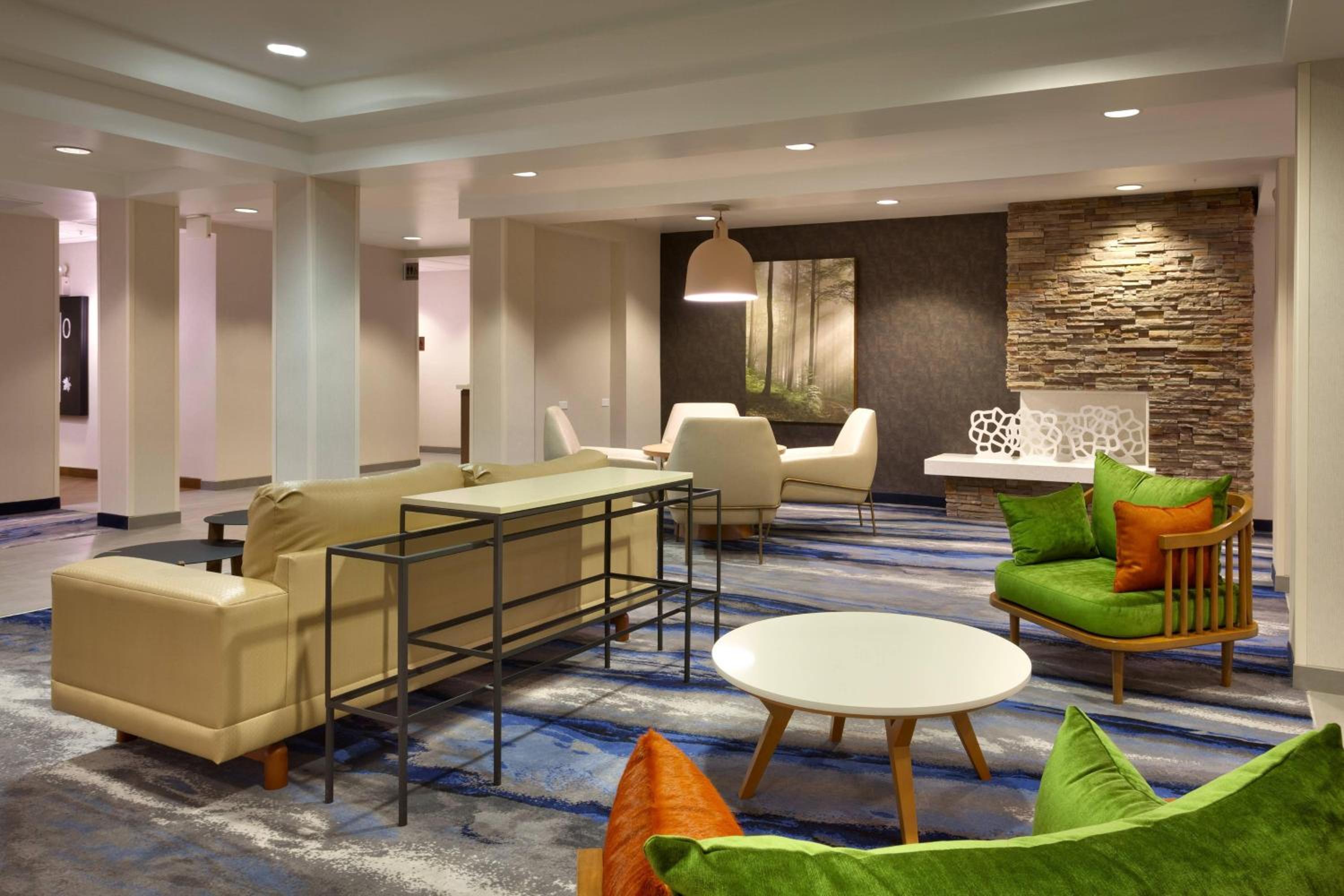 Roswell Vacations - Fairfield Inn  Suites Roswell - Property Image 4