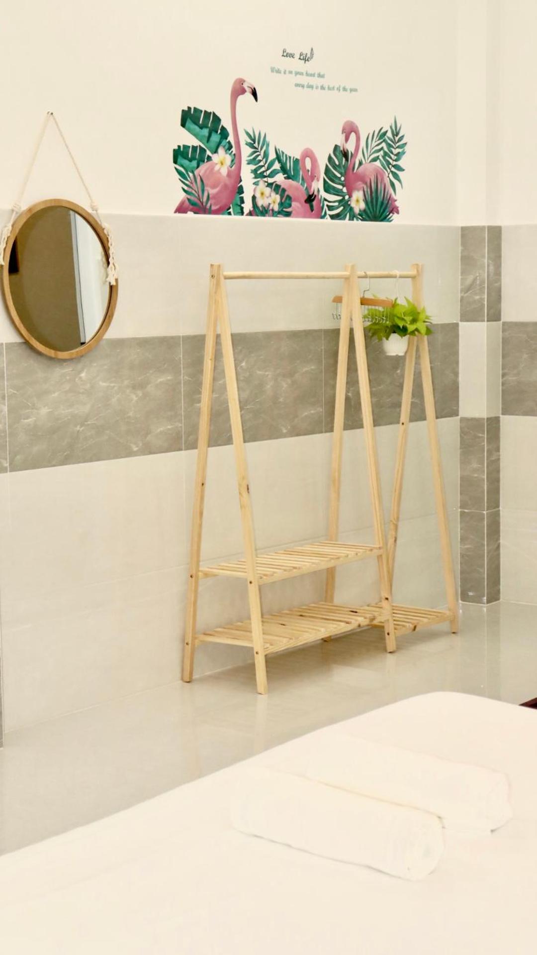 ALOHA SAIGON PREMIUM HOSTEL by Local Travel Experts - Newly opened, Less-touristy location, Spacious rooms, Glass shower bathroom, Free breakfast & Walking