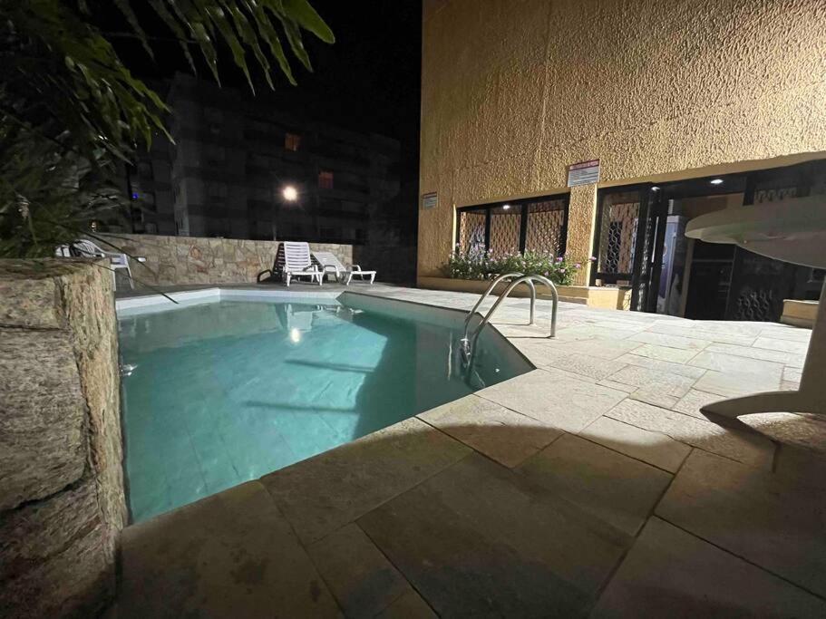 Apto Enseada c/ Suíte 3 piscinas a 170m da praia