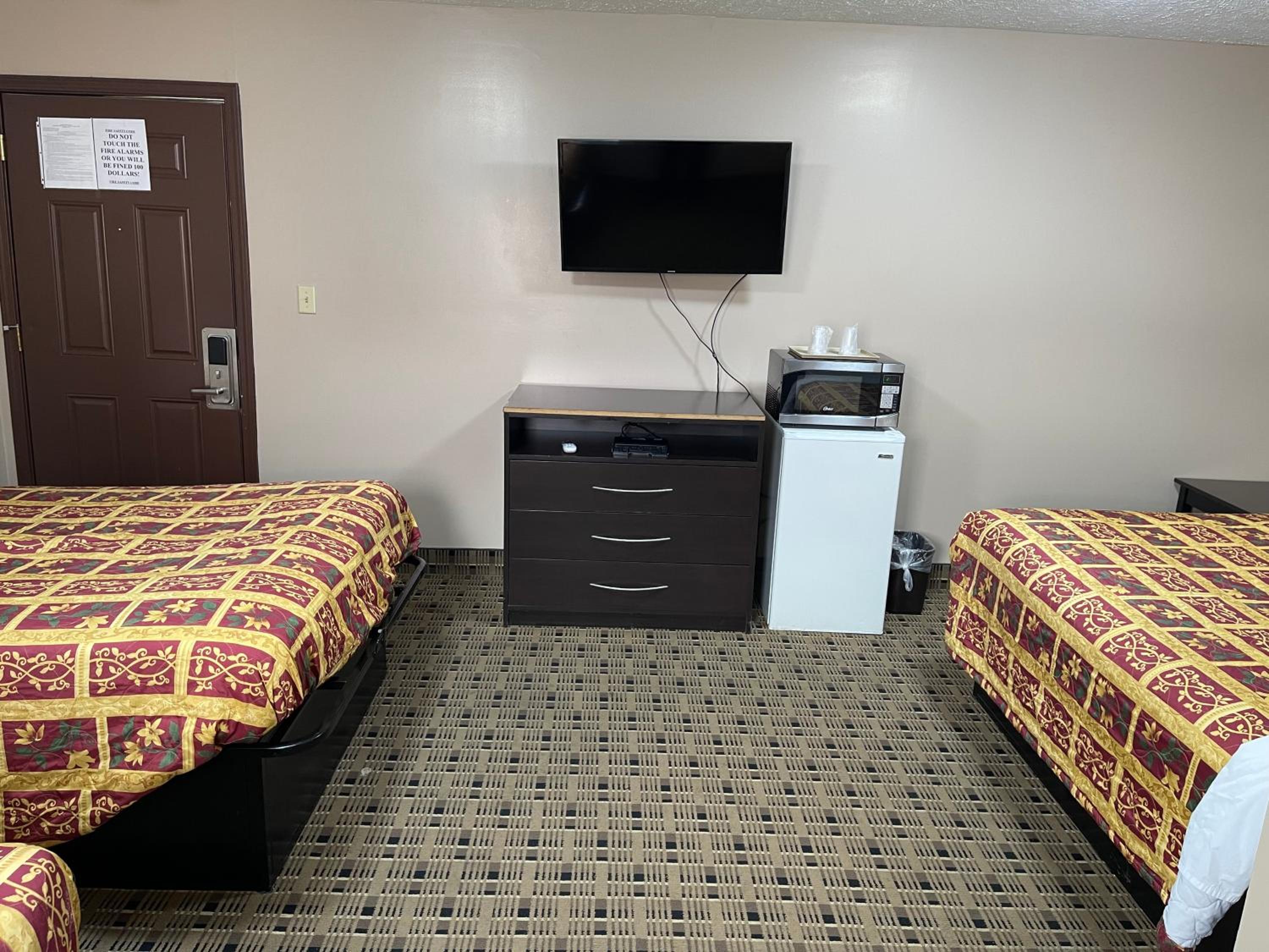 Economy Inn & Suites