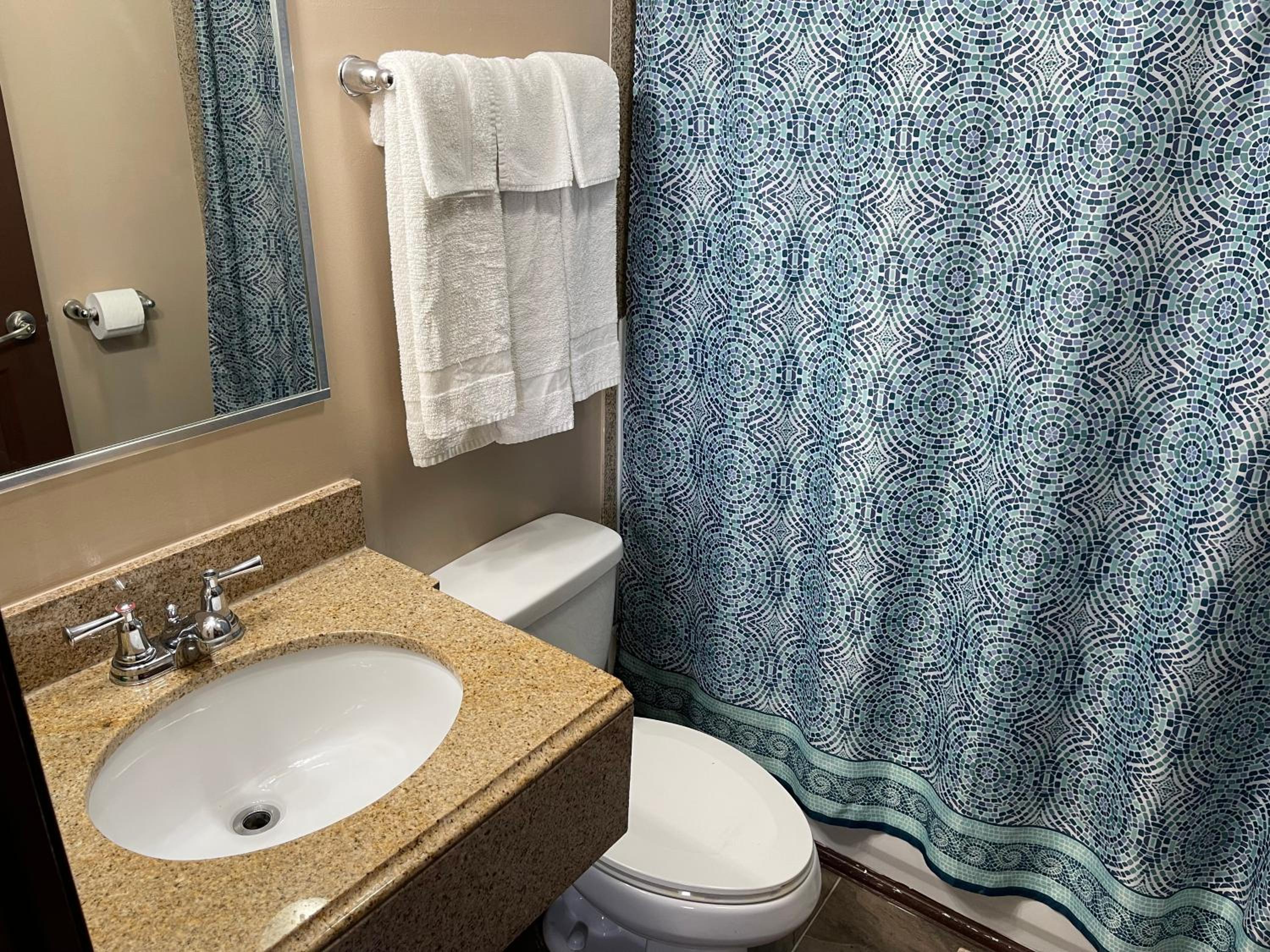 Economy Inn & Suites