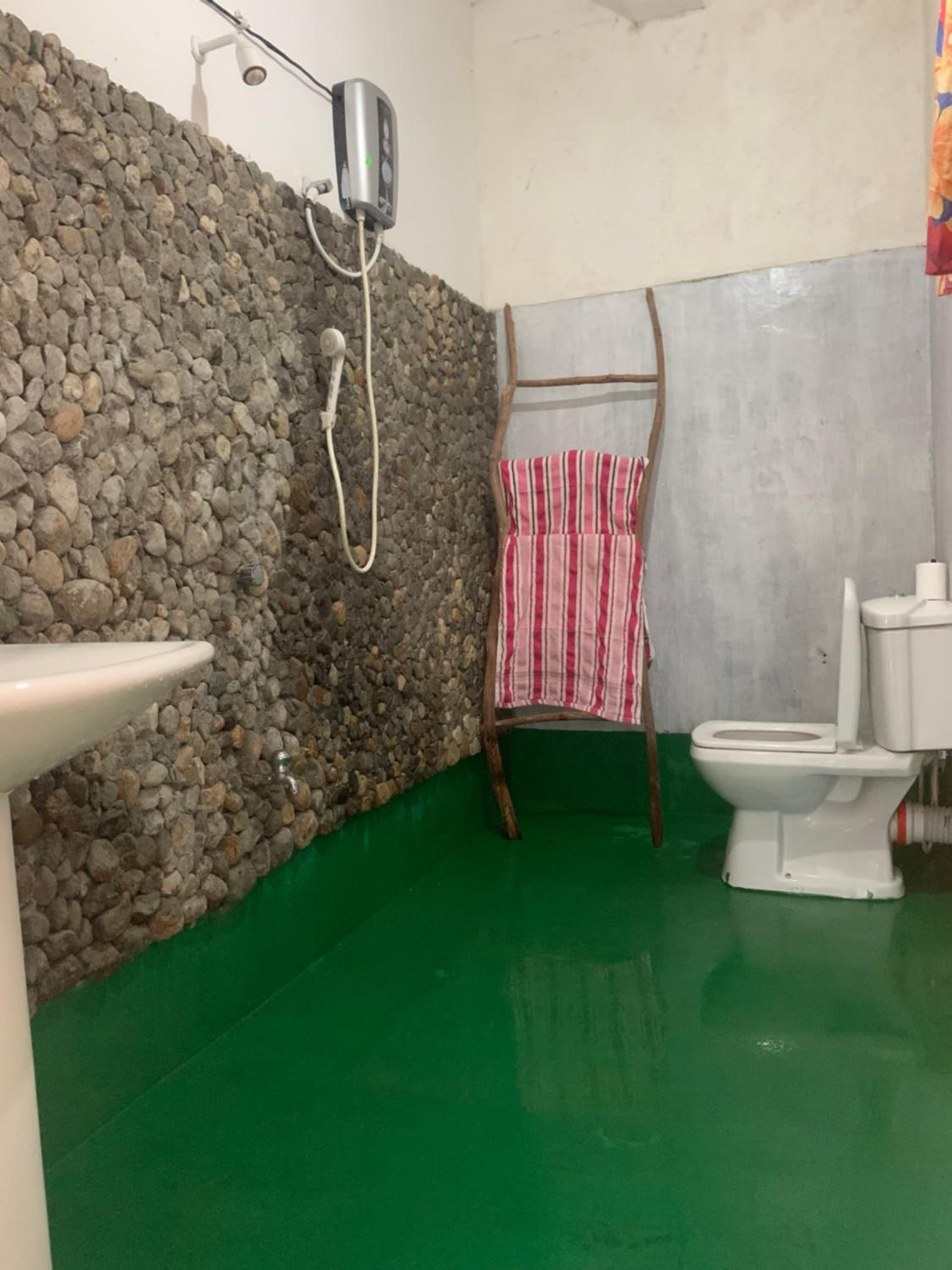 Naked privacy & Paradise view view 5