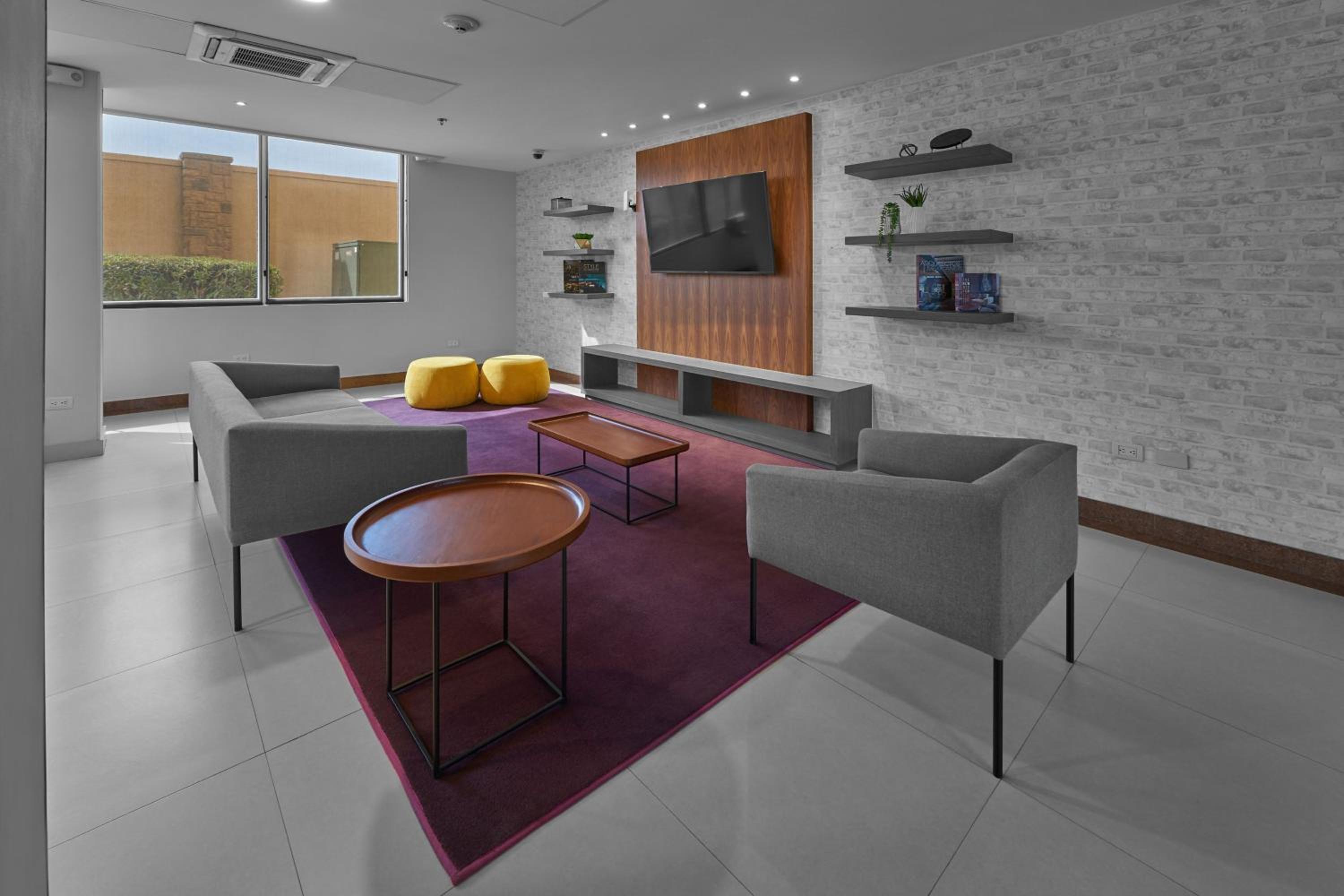 Tampico Vacations - City Express by Marriott Tampico - Property Image 9