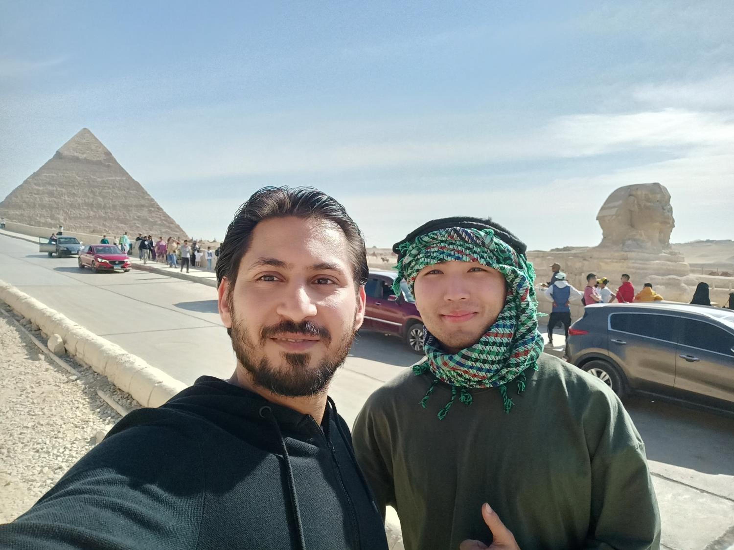 Eyad Pyramids view