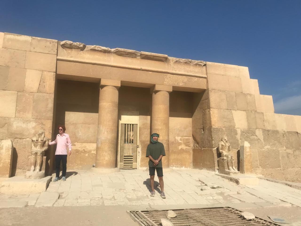 Eyad Pyramids view