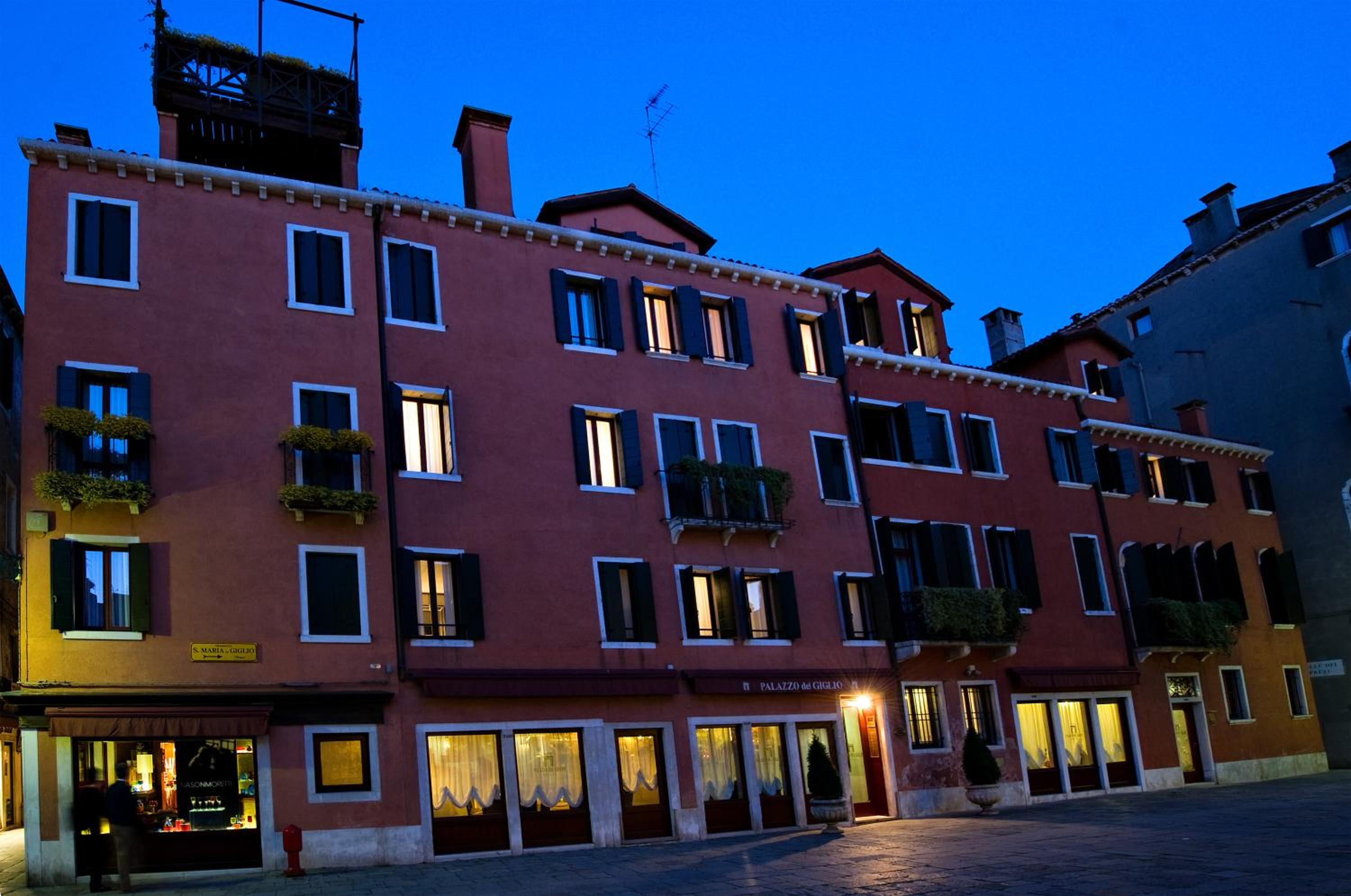 Palazzo del Giglio photo 2
