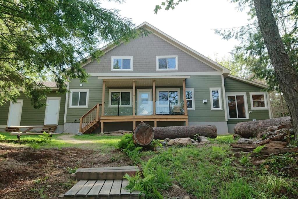 Luxury Cottage in South Parry Sound