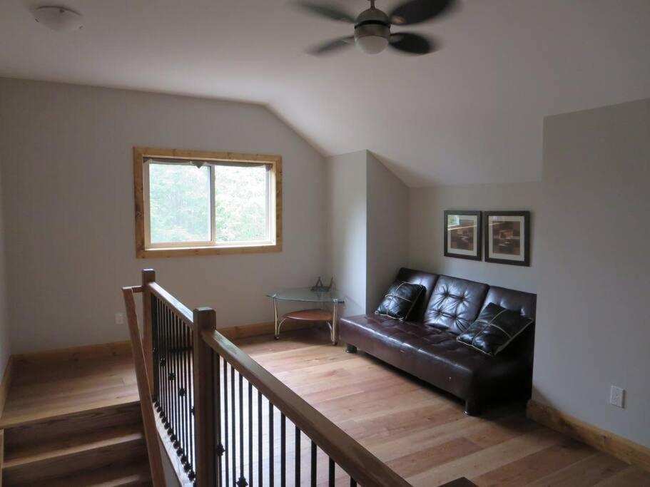 Luxury Cottage in South Parry Sound