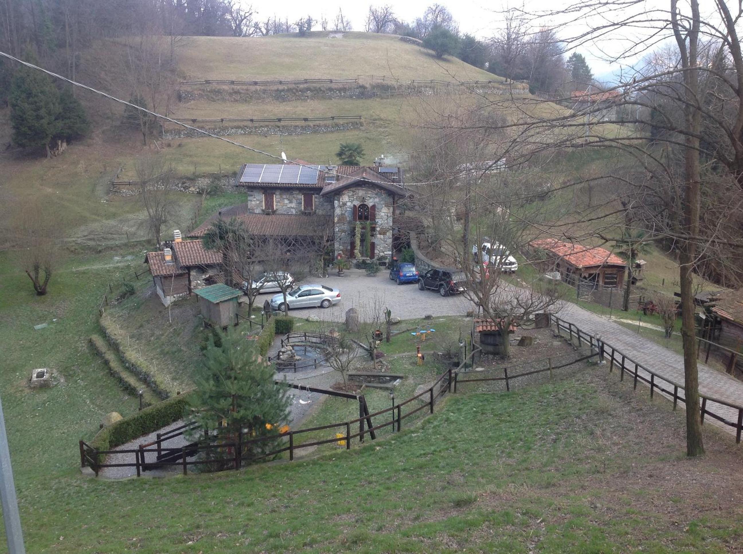 Photo 6