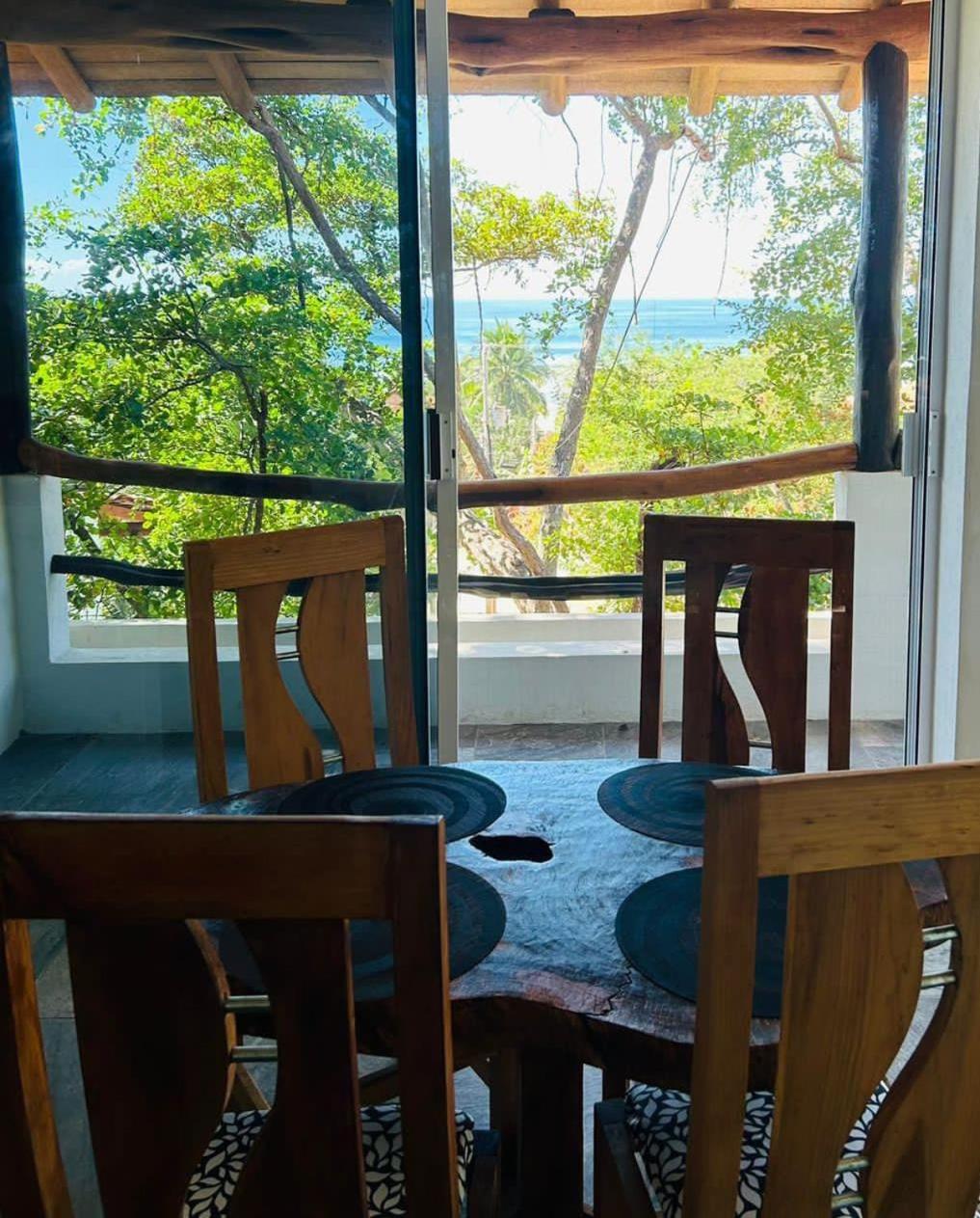 Casa Arrecife Troncones - a few steps from the beach