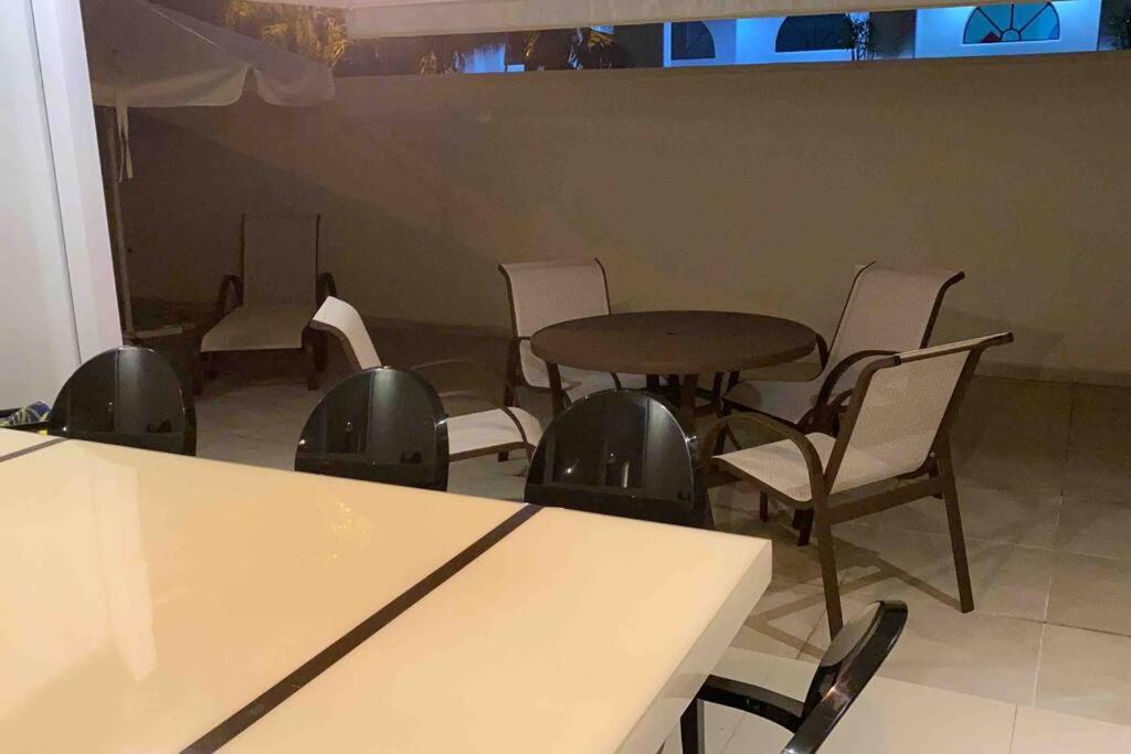 Apterreo com churrasqueira privada penaareia