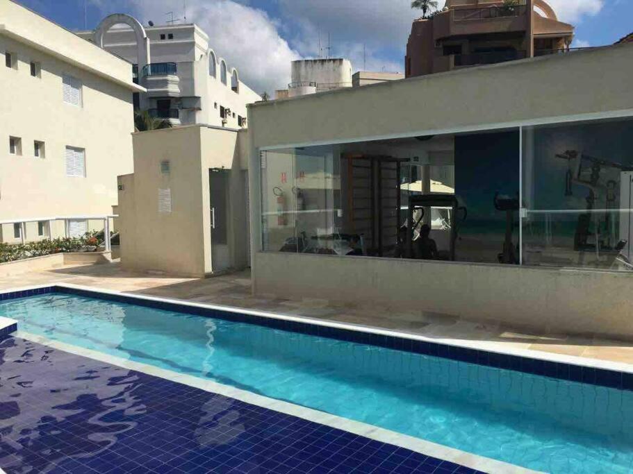 Apterreo com churrasqueira privada penaareia