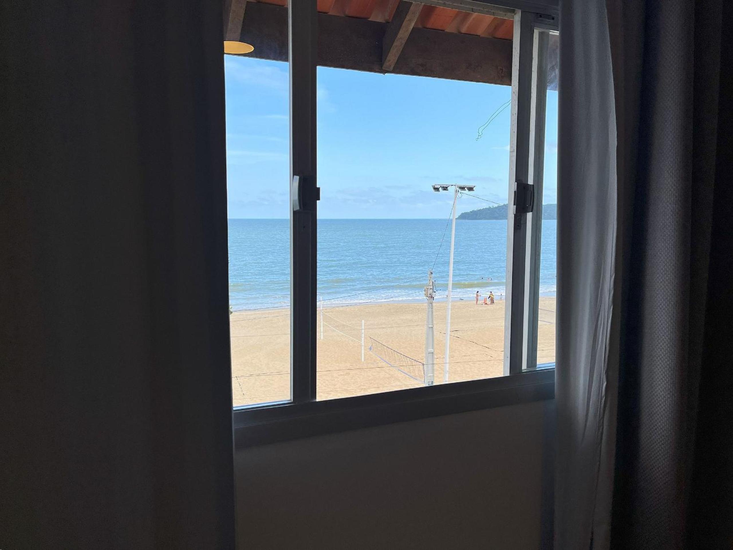 Extraordinária casa Pé na Areia - Piçarras
