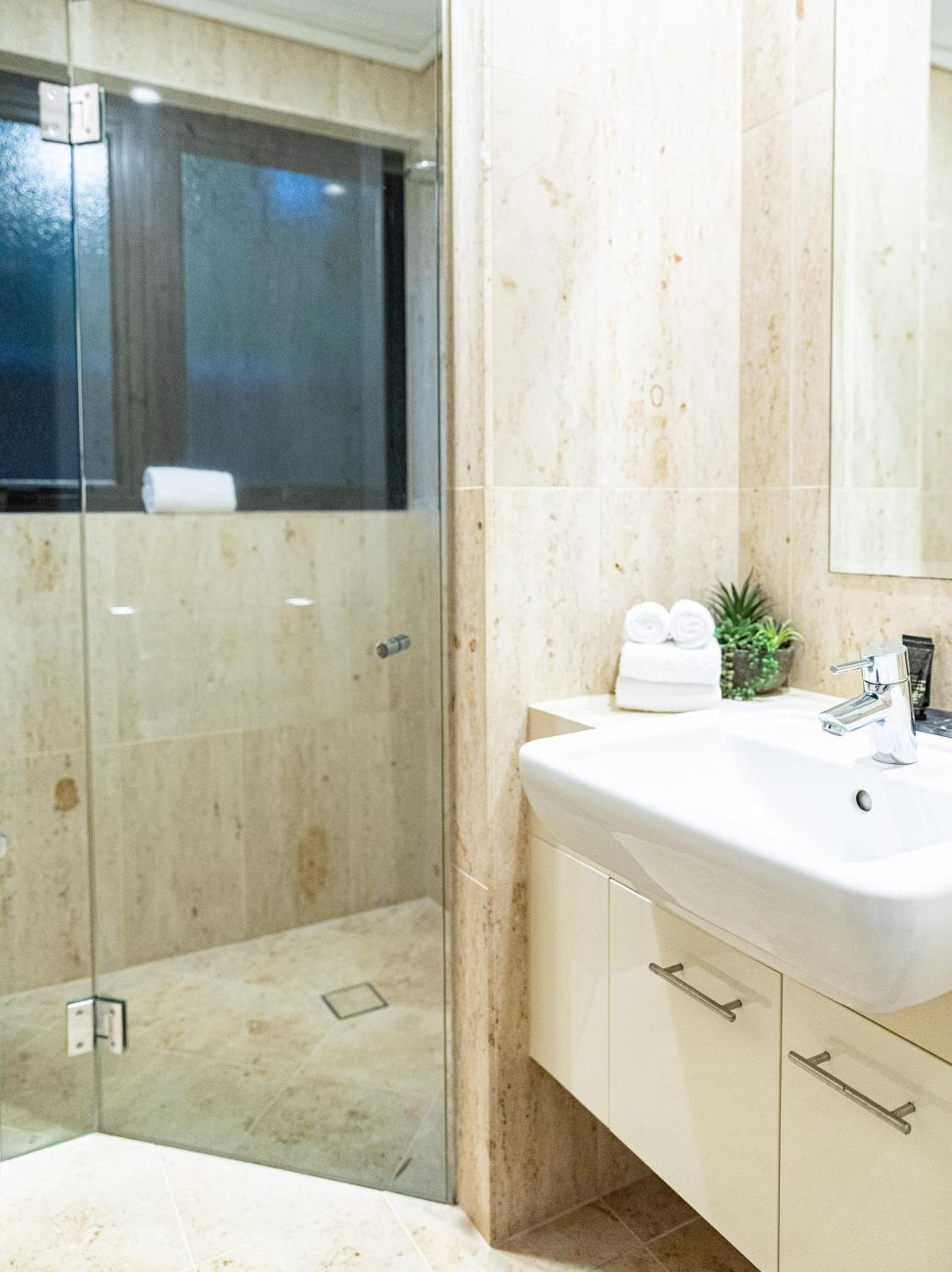 Amalfi - Port Douglas, luxury in the centre of town