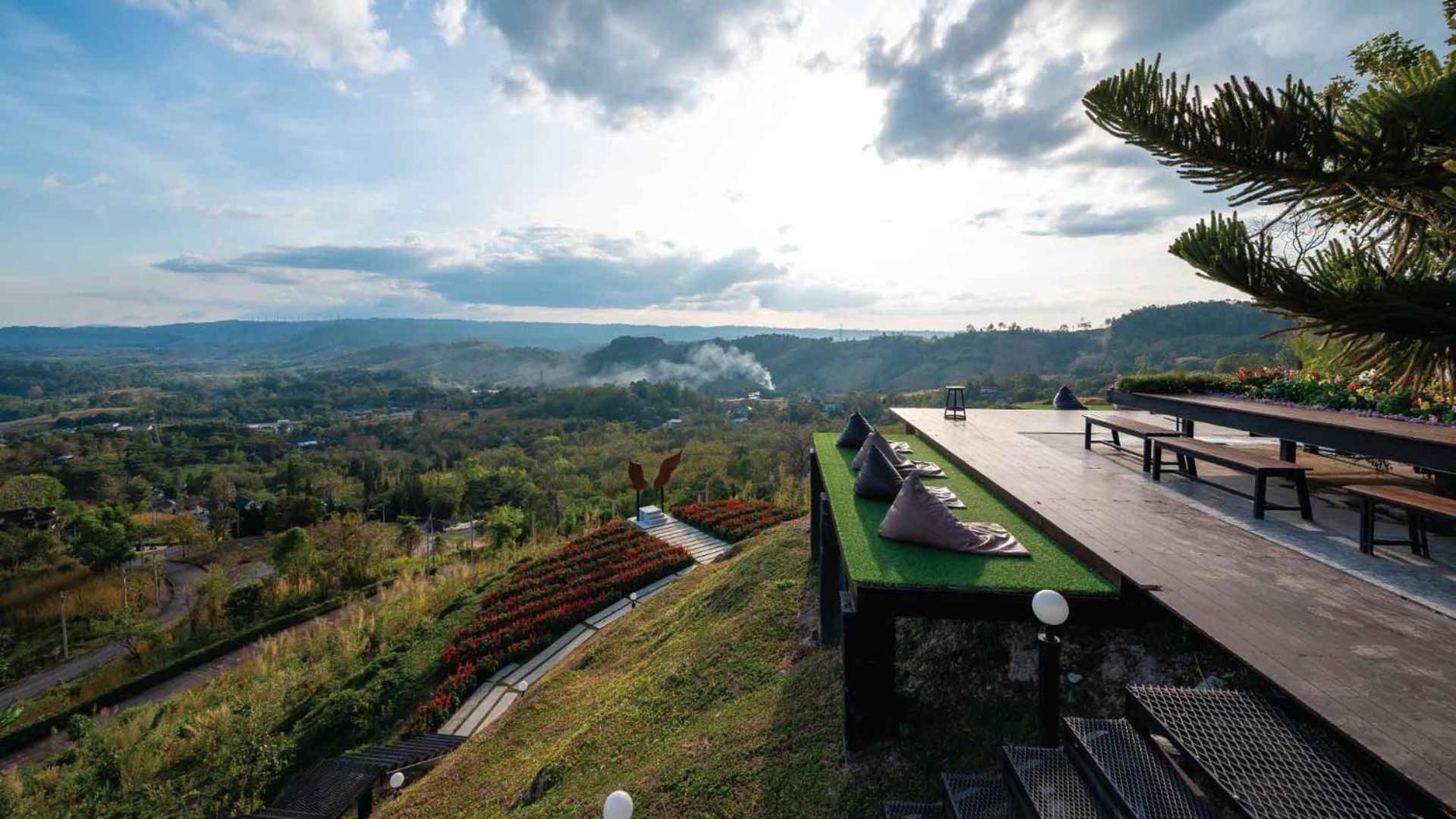 Phukaew Resort & Adventure Park