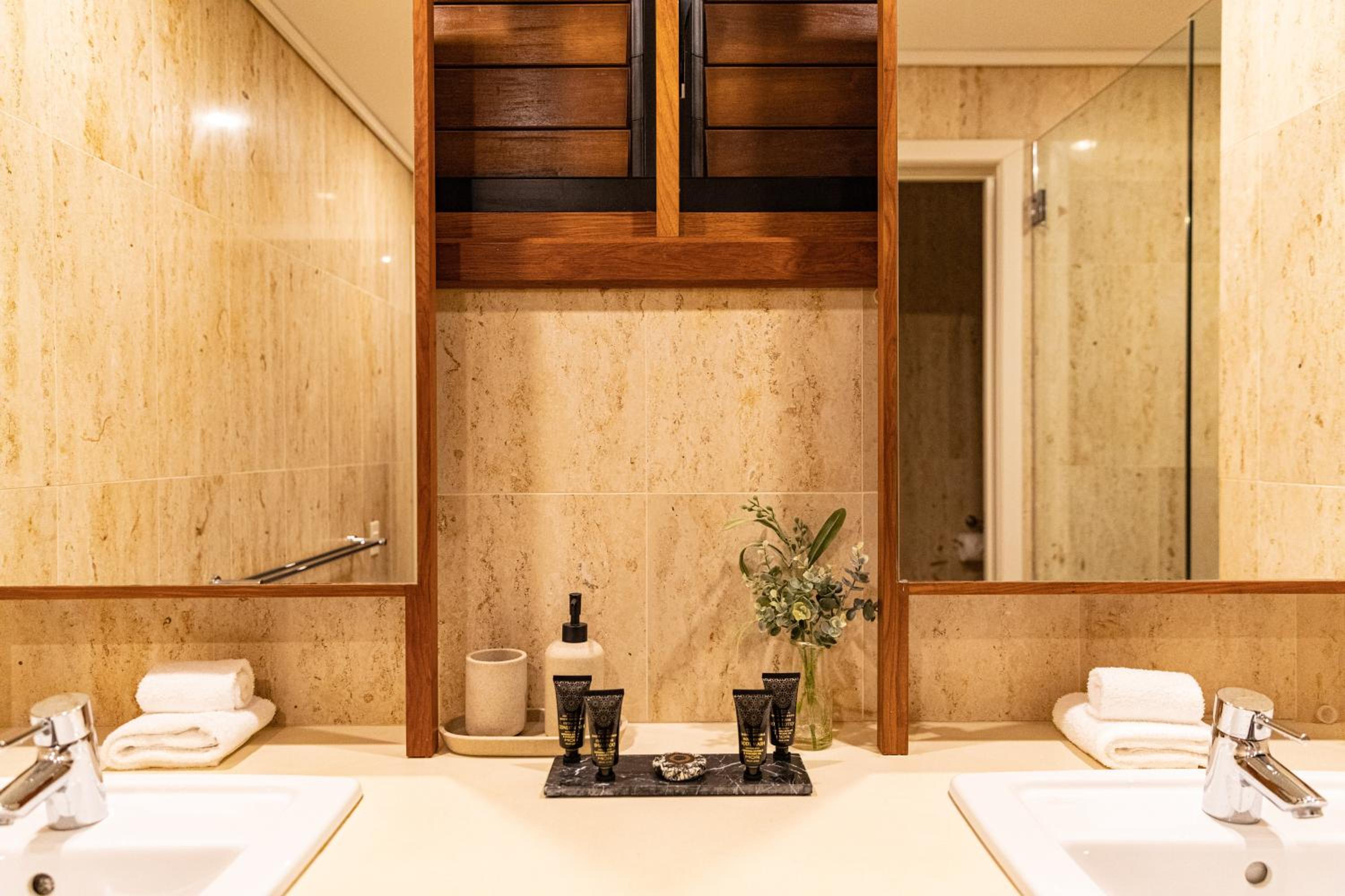 Amalfi - Port Douglas, luxury in the centre of town