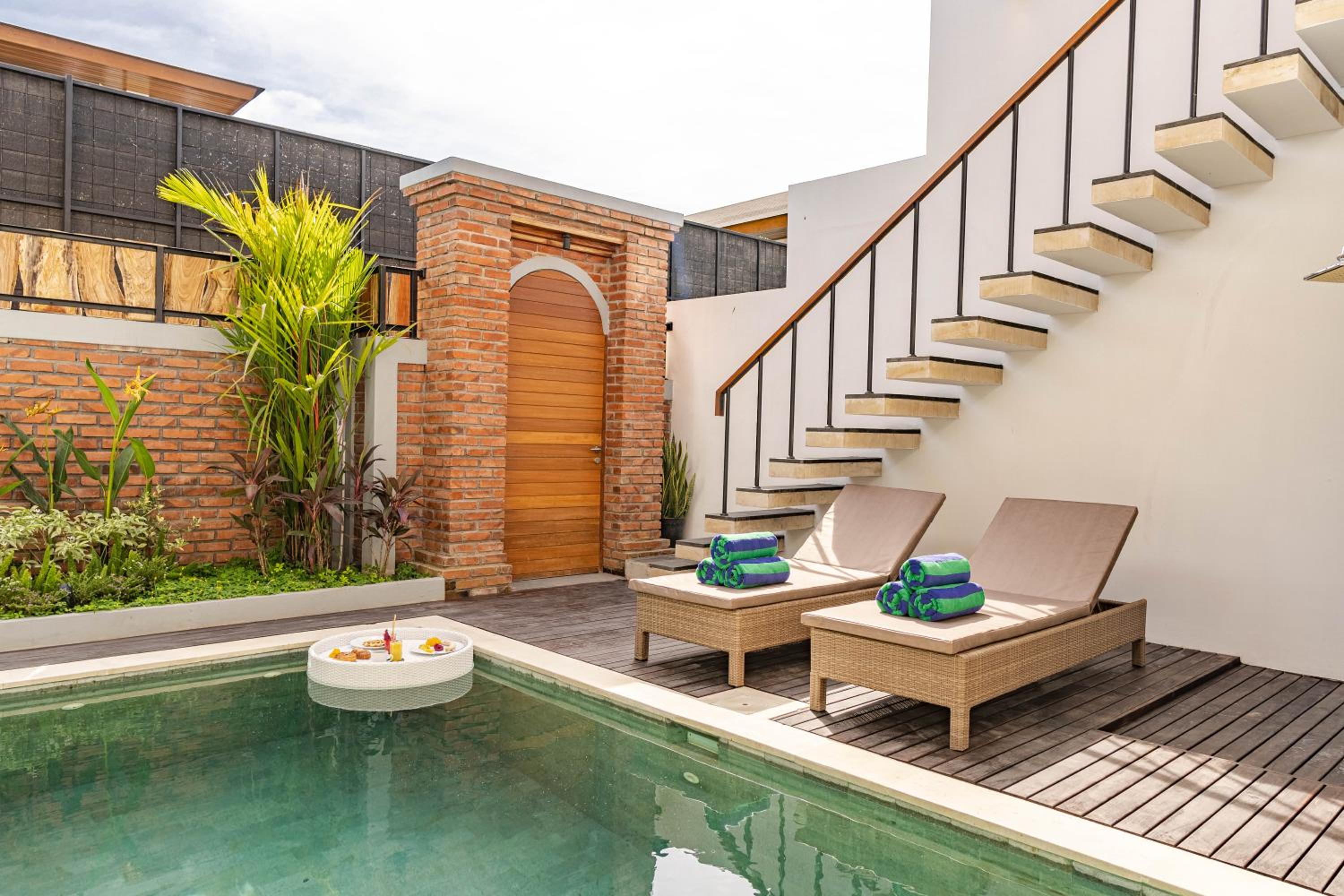 Dani Villa Tumbak Bayuh view 4