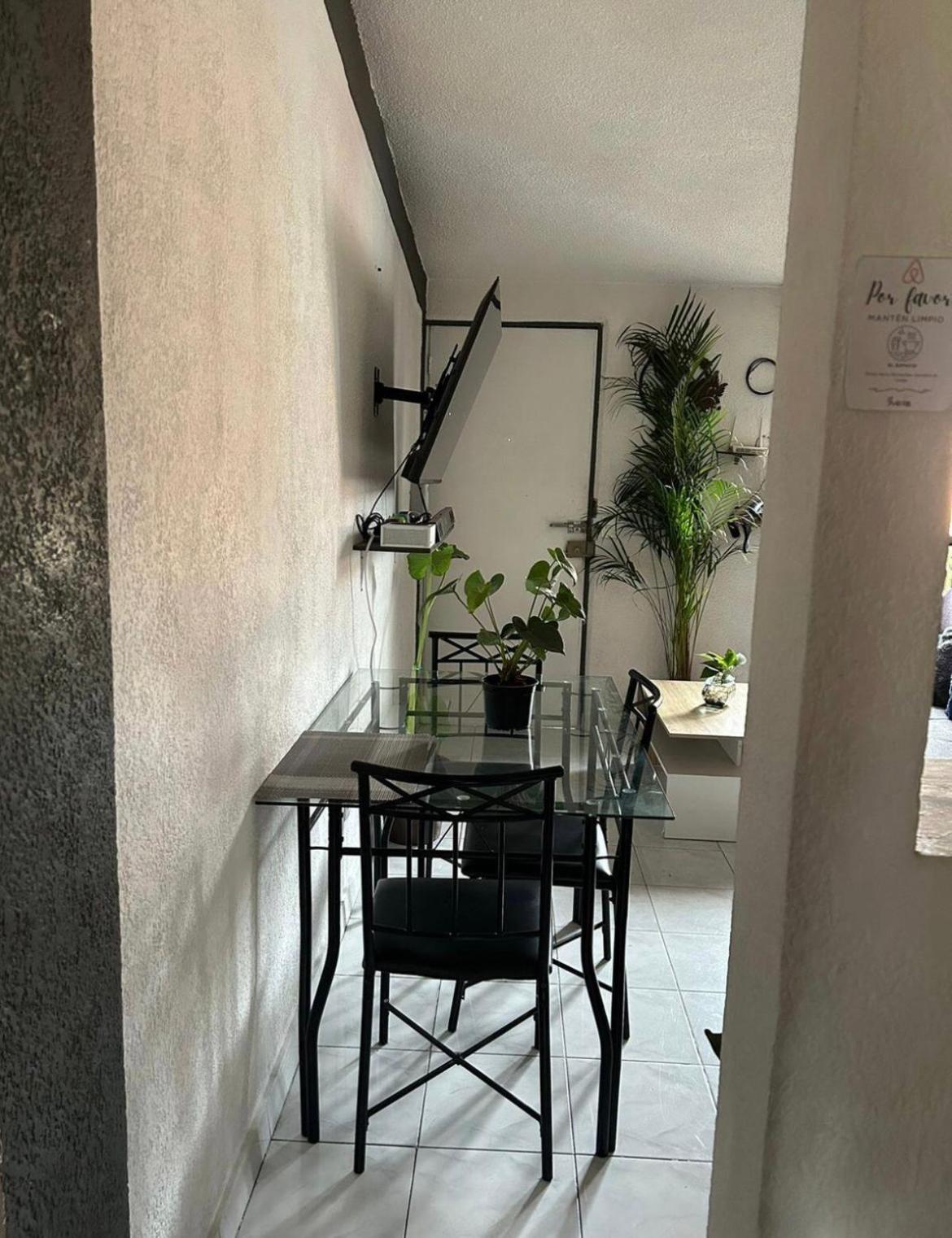 Habitación Cuitláhuac en Apartamento Compartido — Mexico City