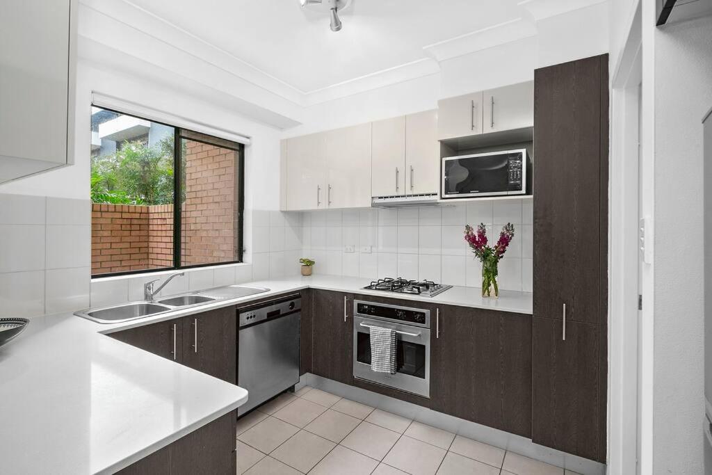 MOUNT - Interior Designed Apartment 5 Mins to Coogee Beach