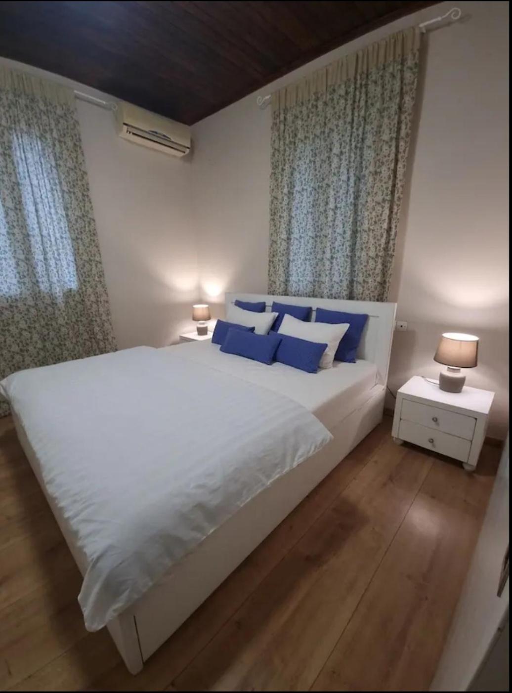 Casa Arokaria photo 2