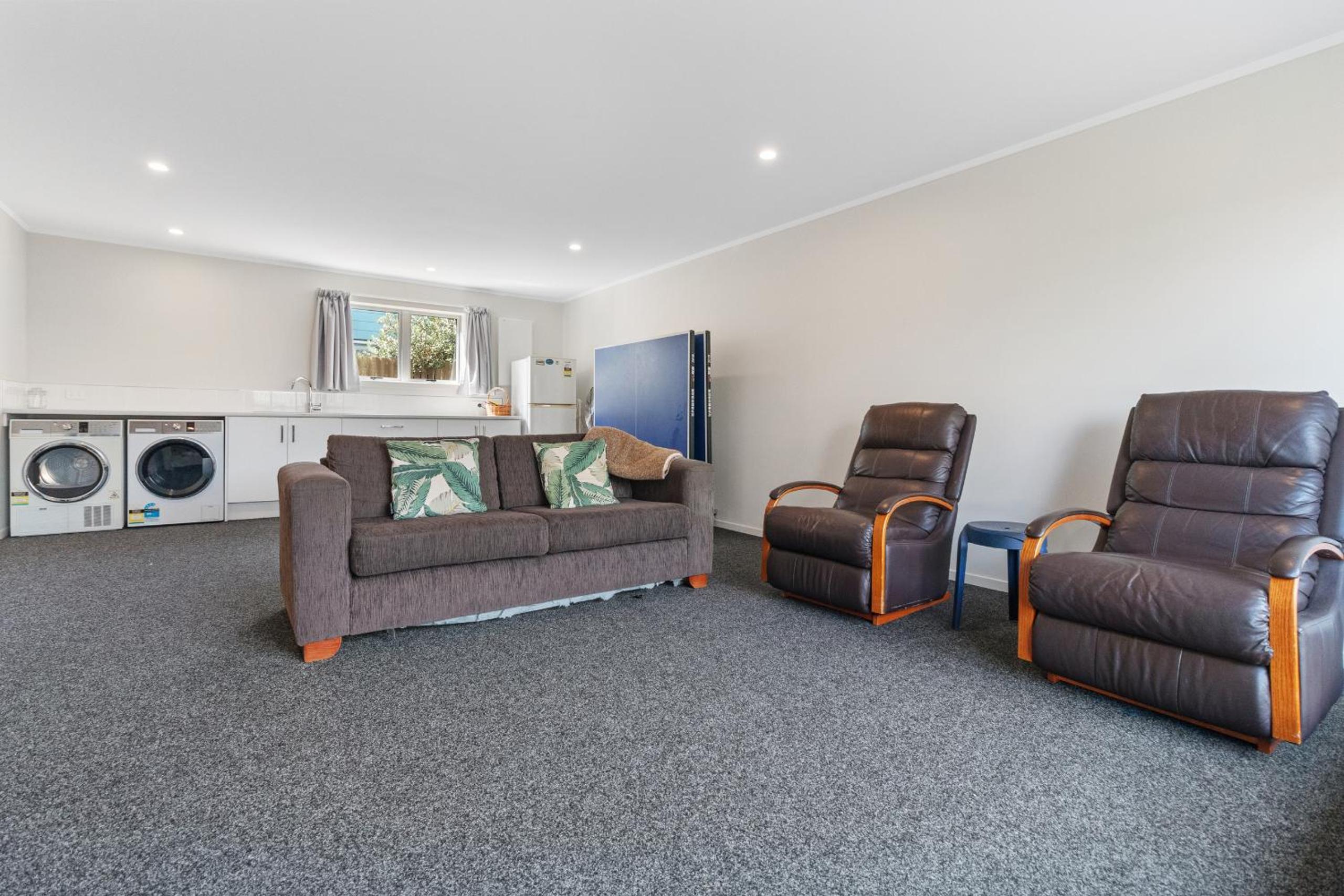 Barefoot Breeze - Waihi Beach Holiday Home