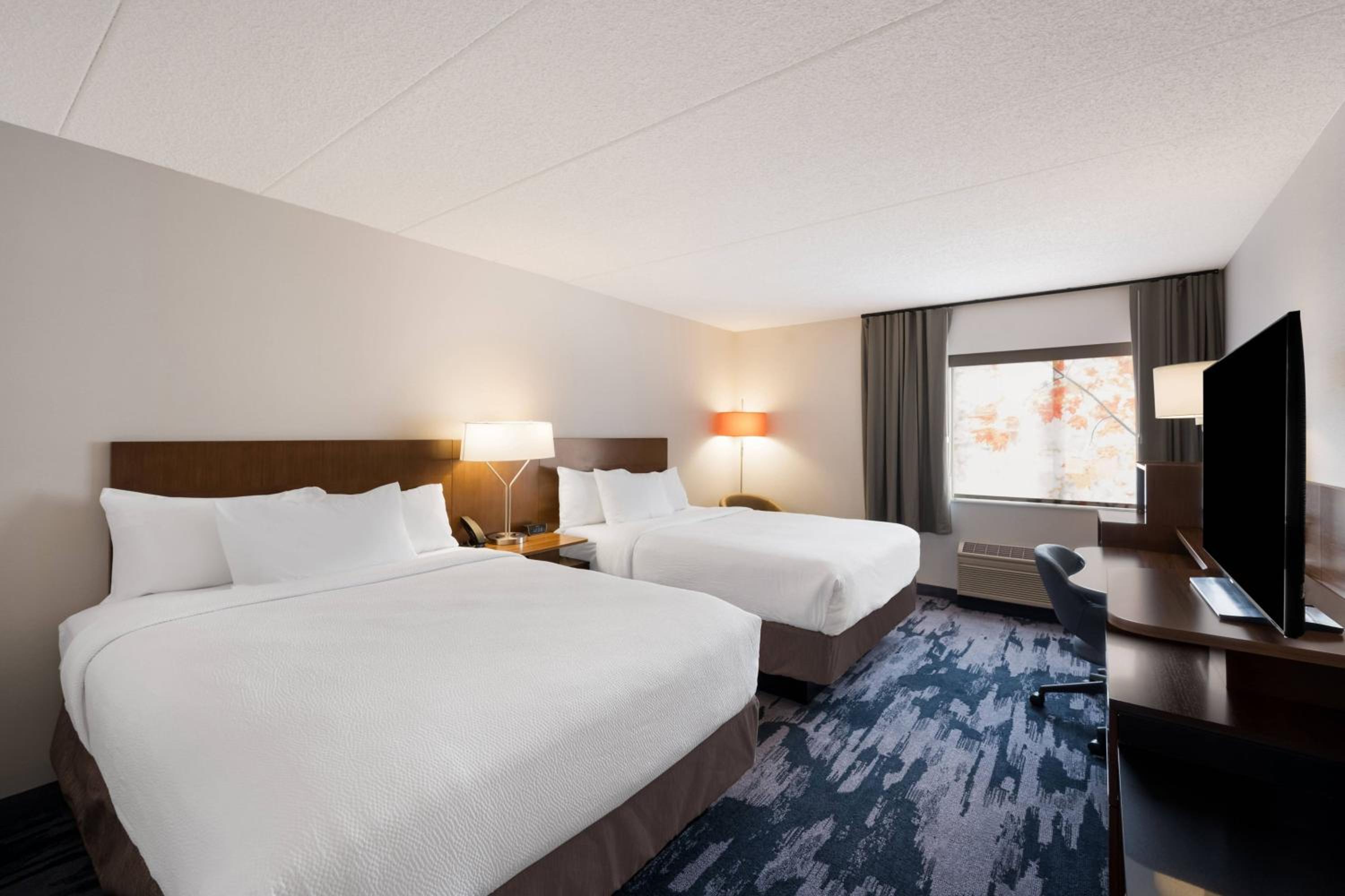 Fairfield Inn by Marriott Amesbury - Property Image 10
