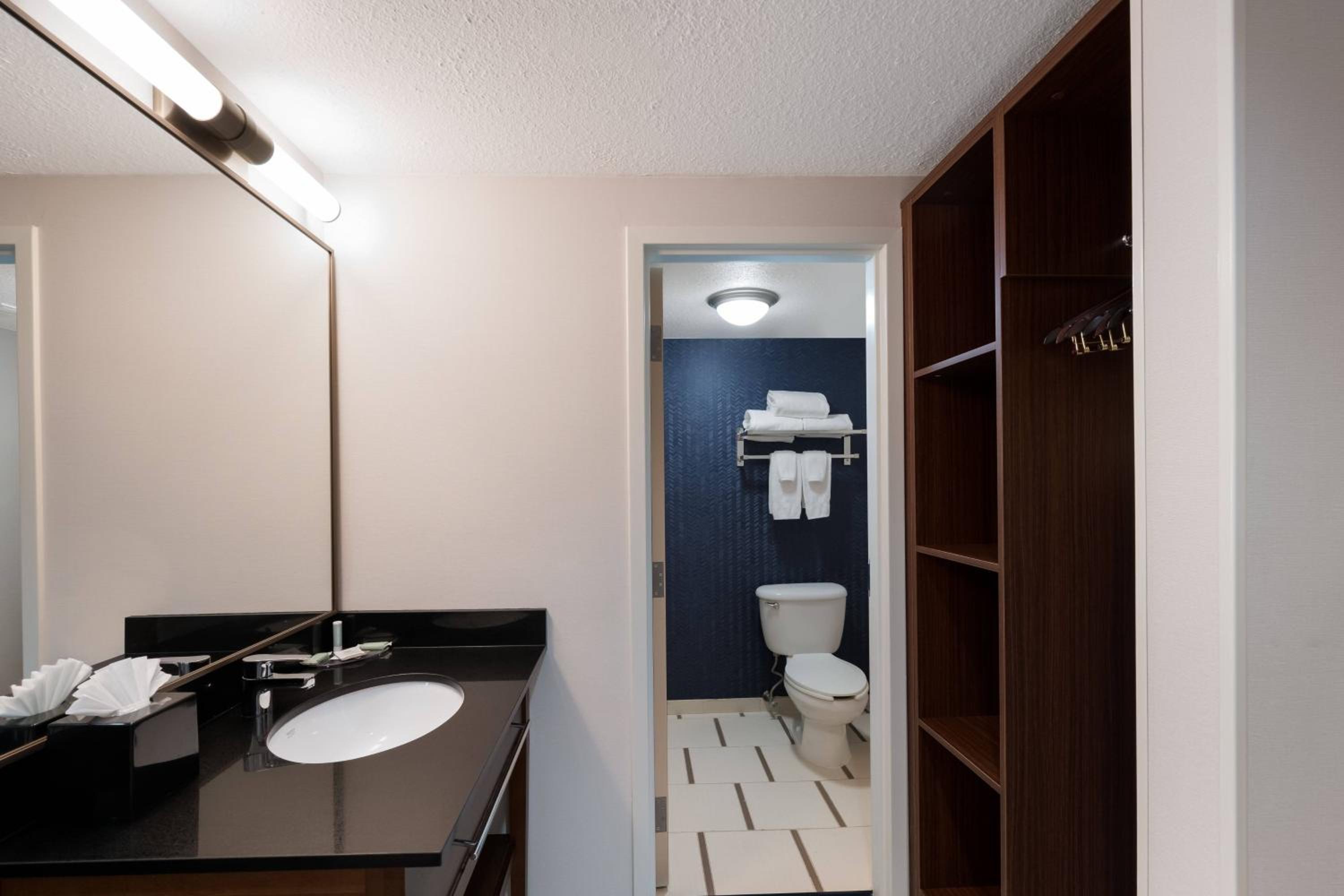 Fairfield Inn by Marriott Amesbury - Property Image 13