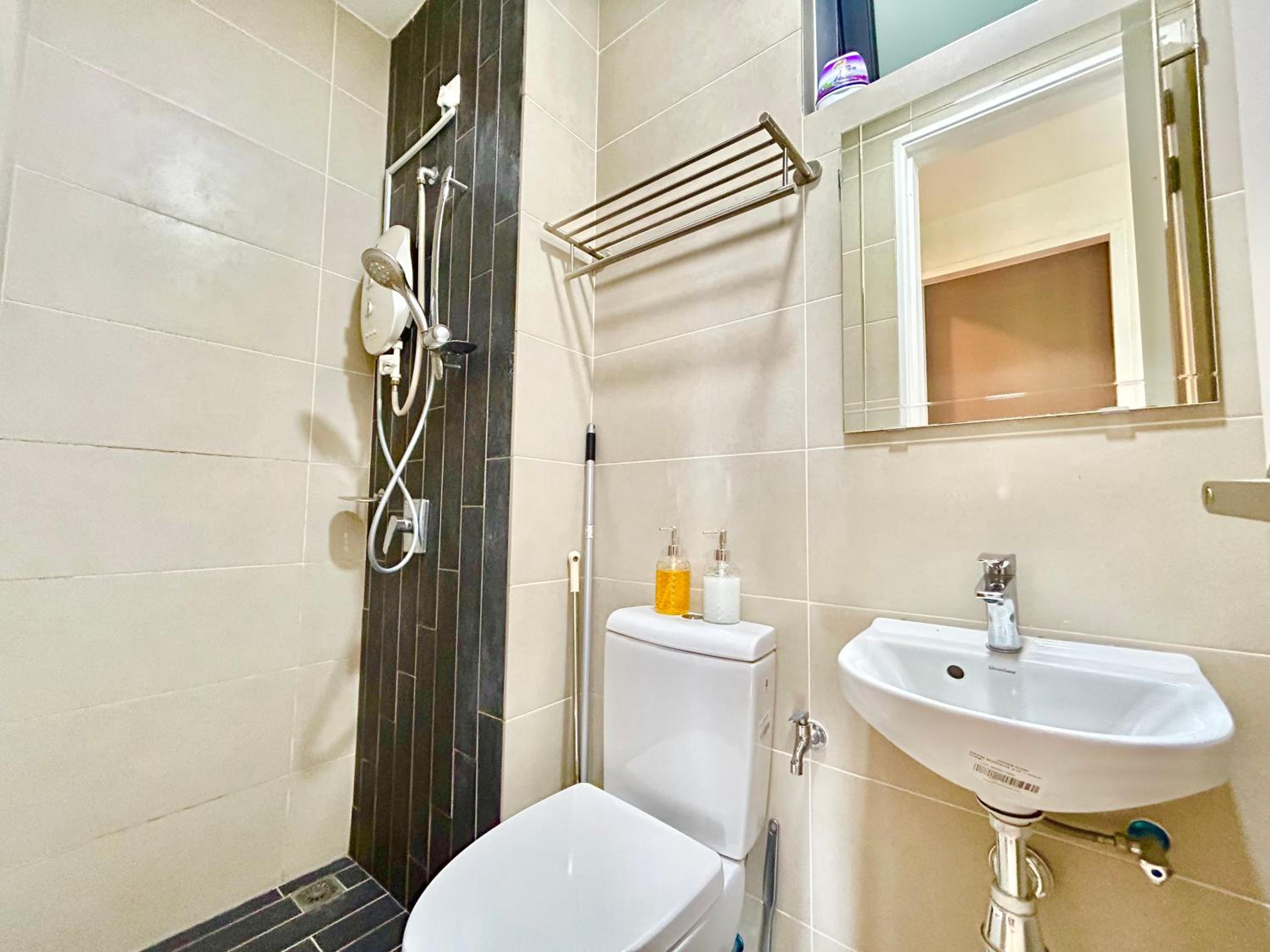 1-8 pax Comfort Place 3room Ara Damansara photo 3