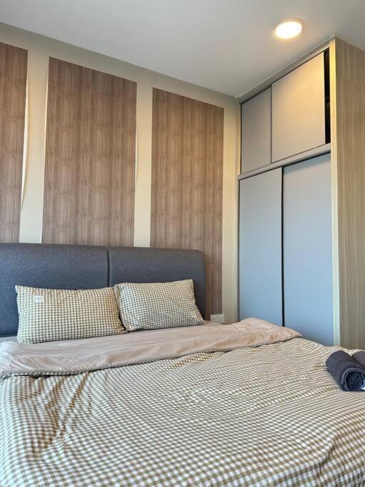 Almas Suites 2Pax Warm N Cozy Netflix By STAY photo 8